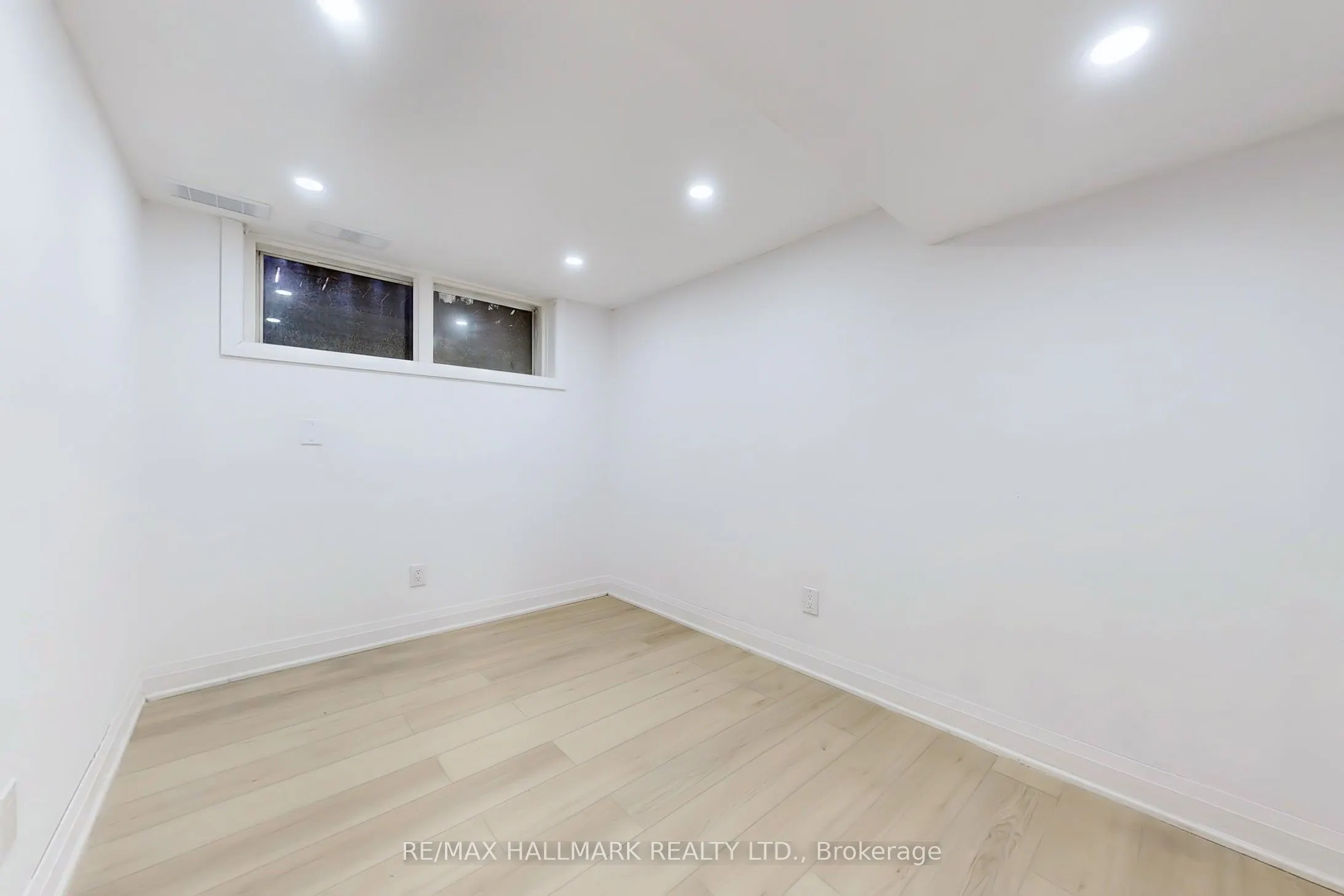 696 Jasmine Crescent