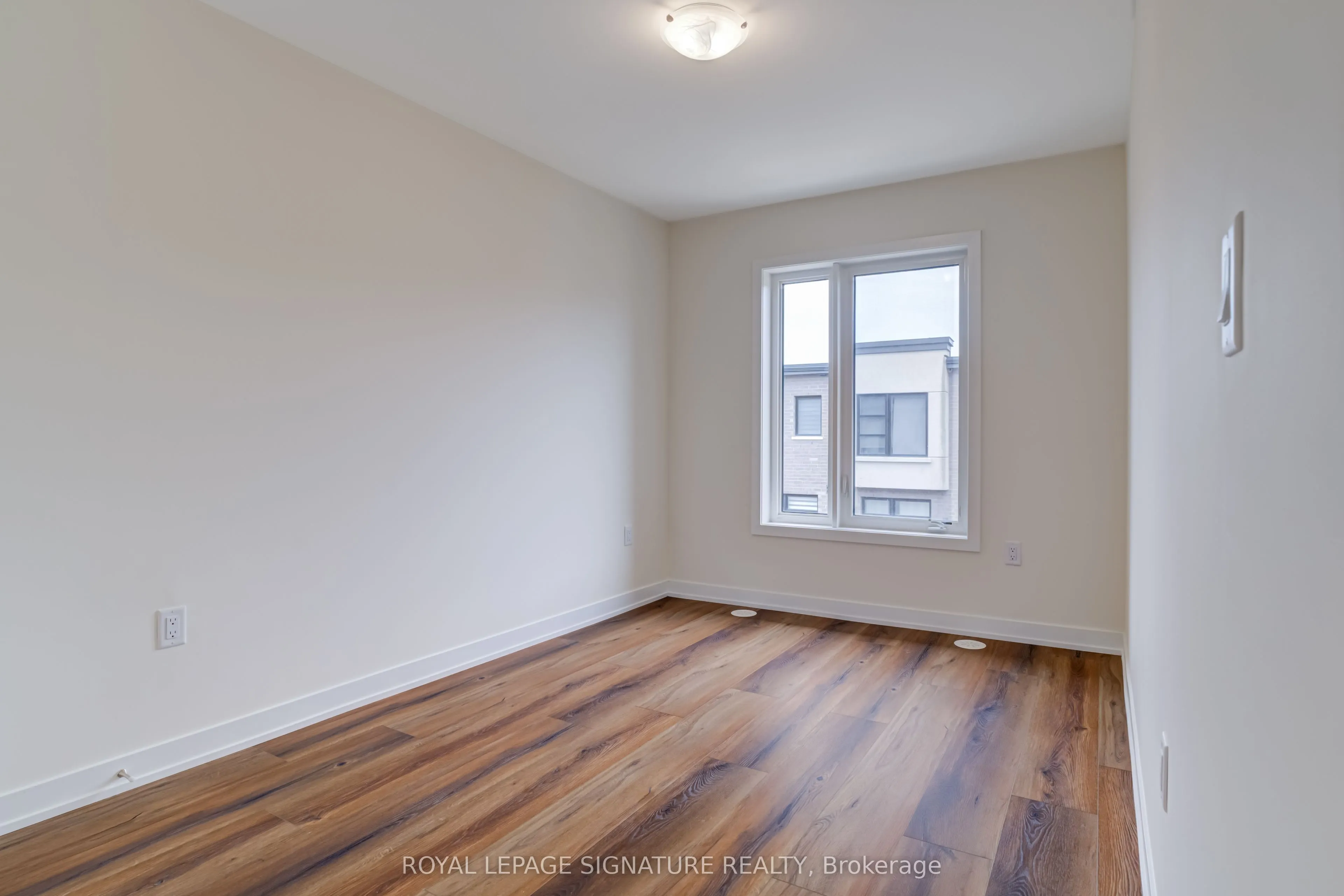 1695 Dersan Street, #504