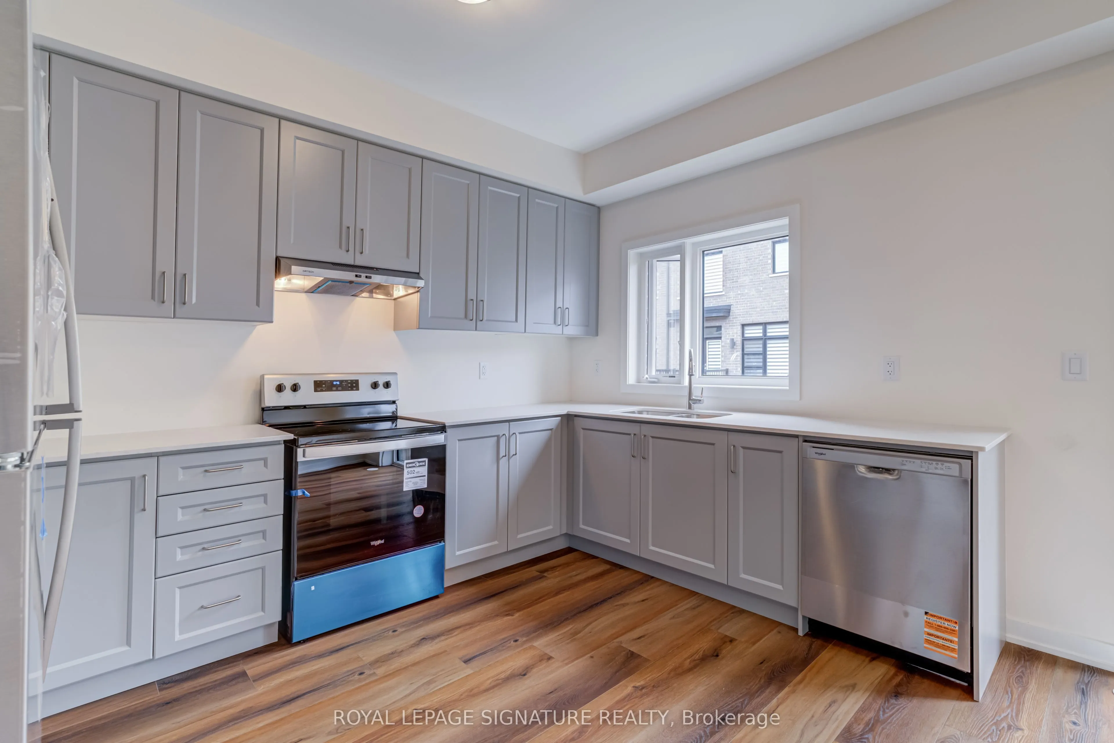 1695 Dersan Street, #504