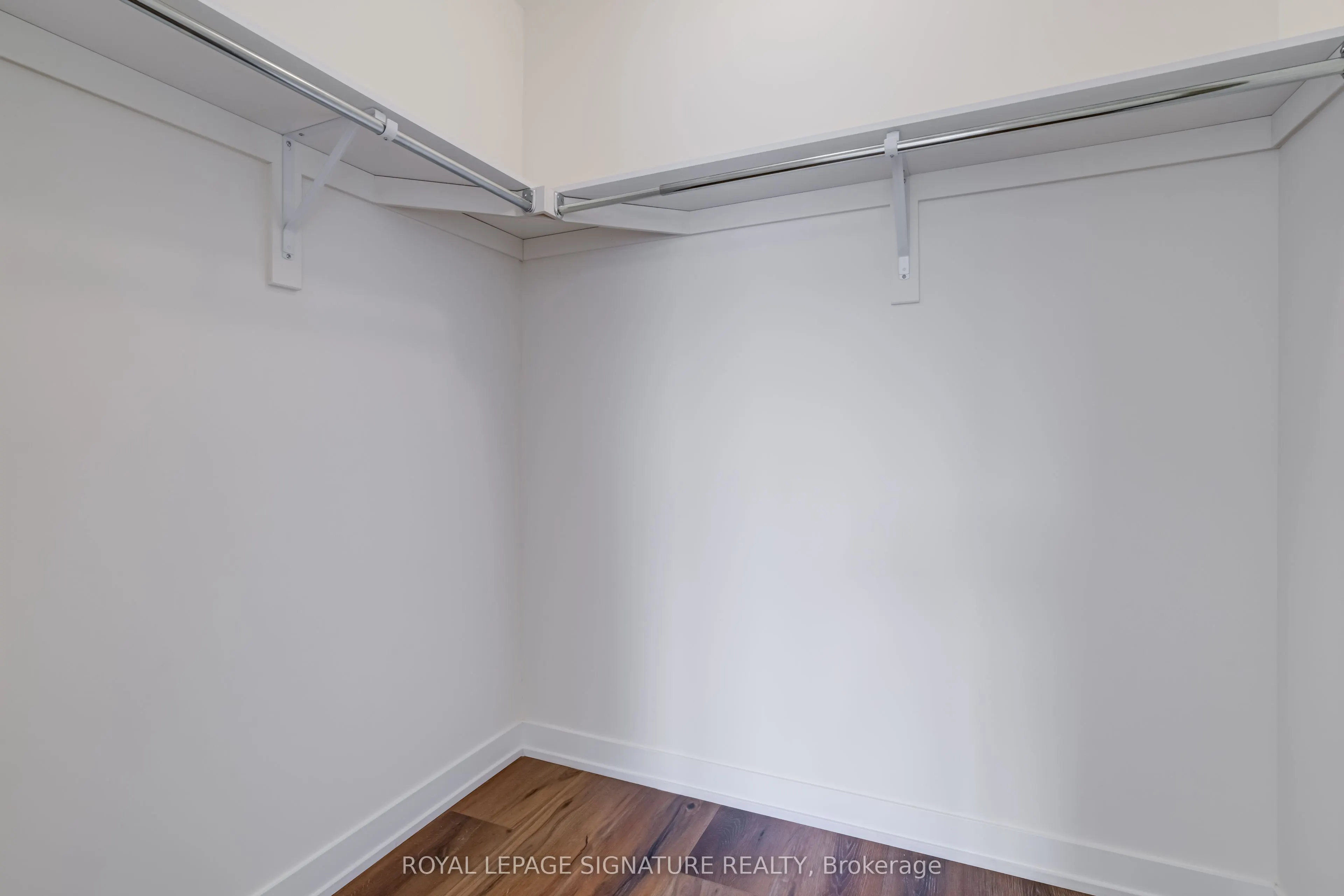 1695 Dersan Street, #504