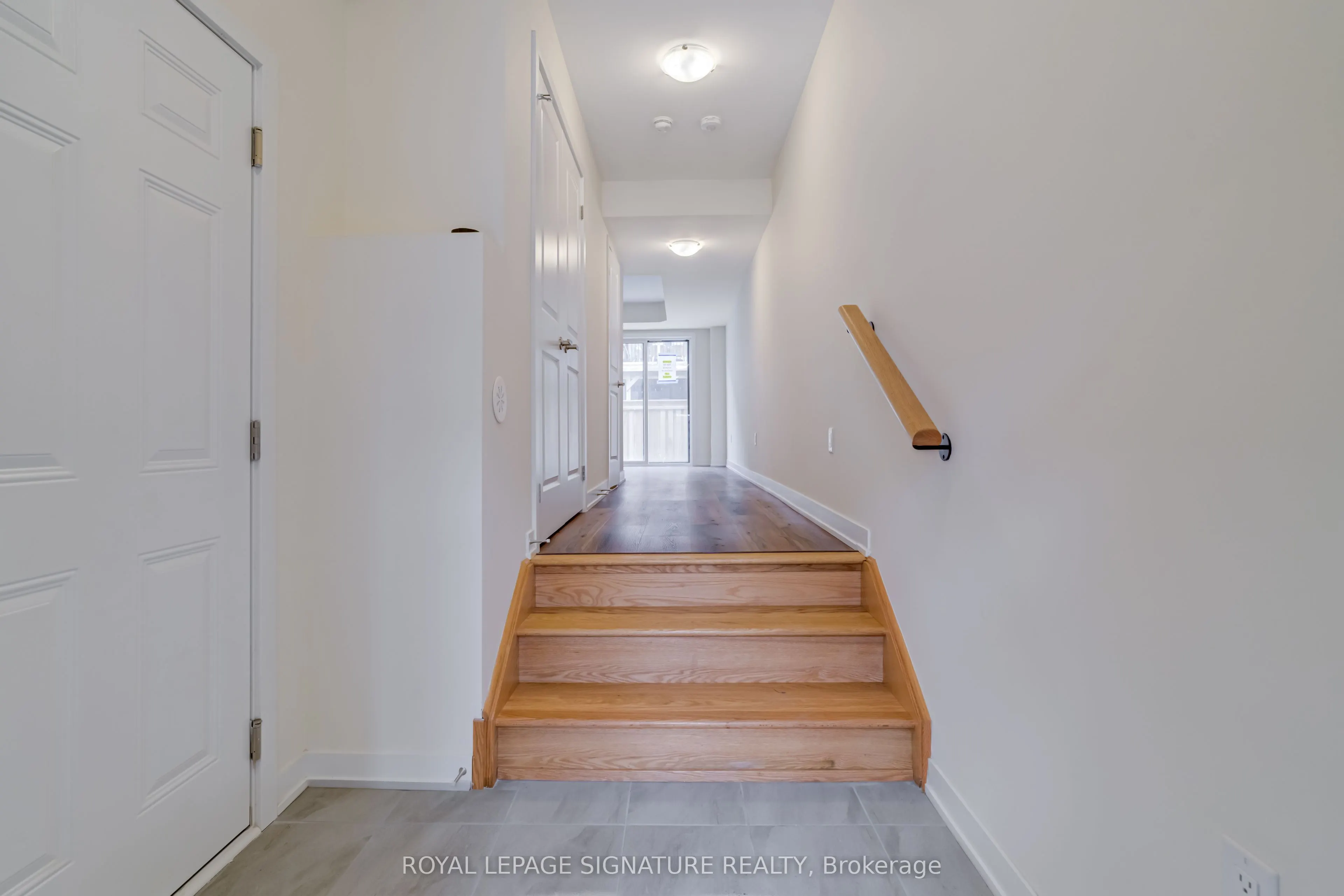 1695 Dersan Street, #504