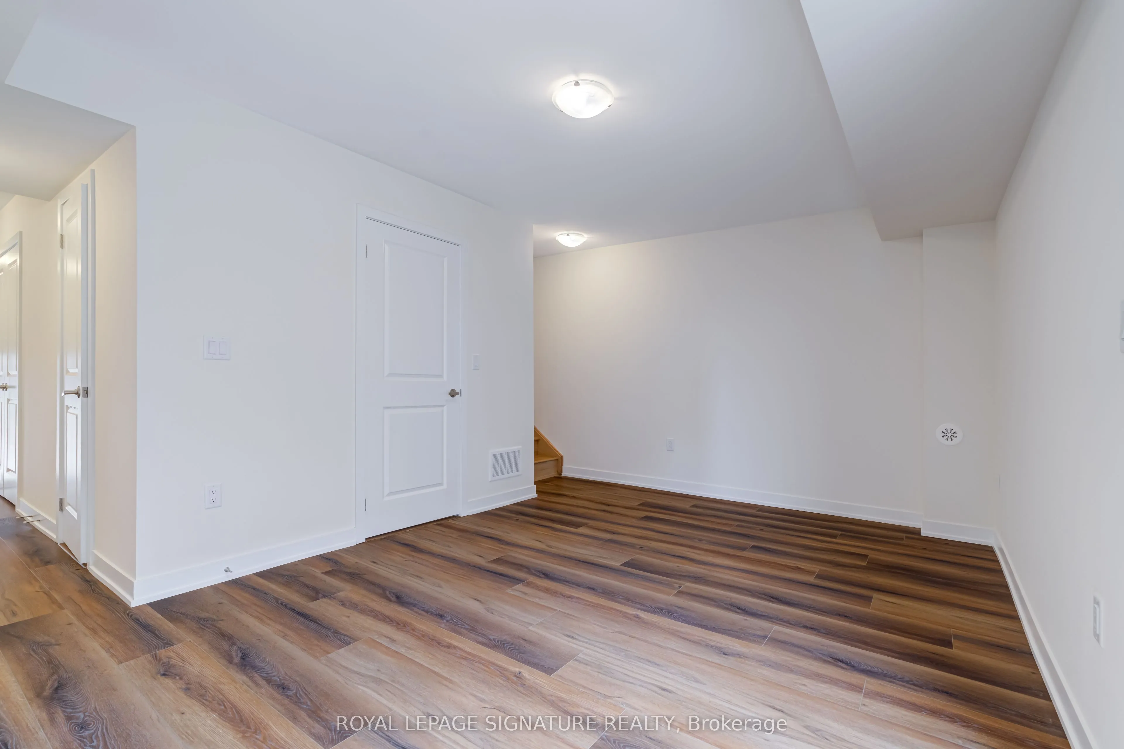 1695 Dersan Street, #504