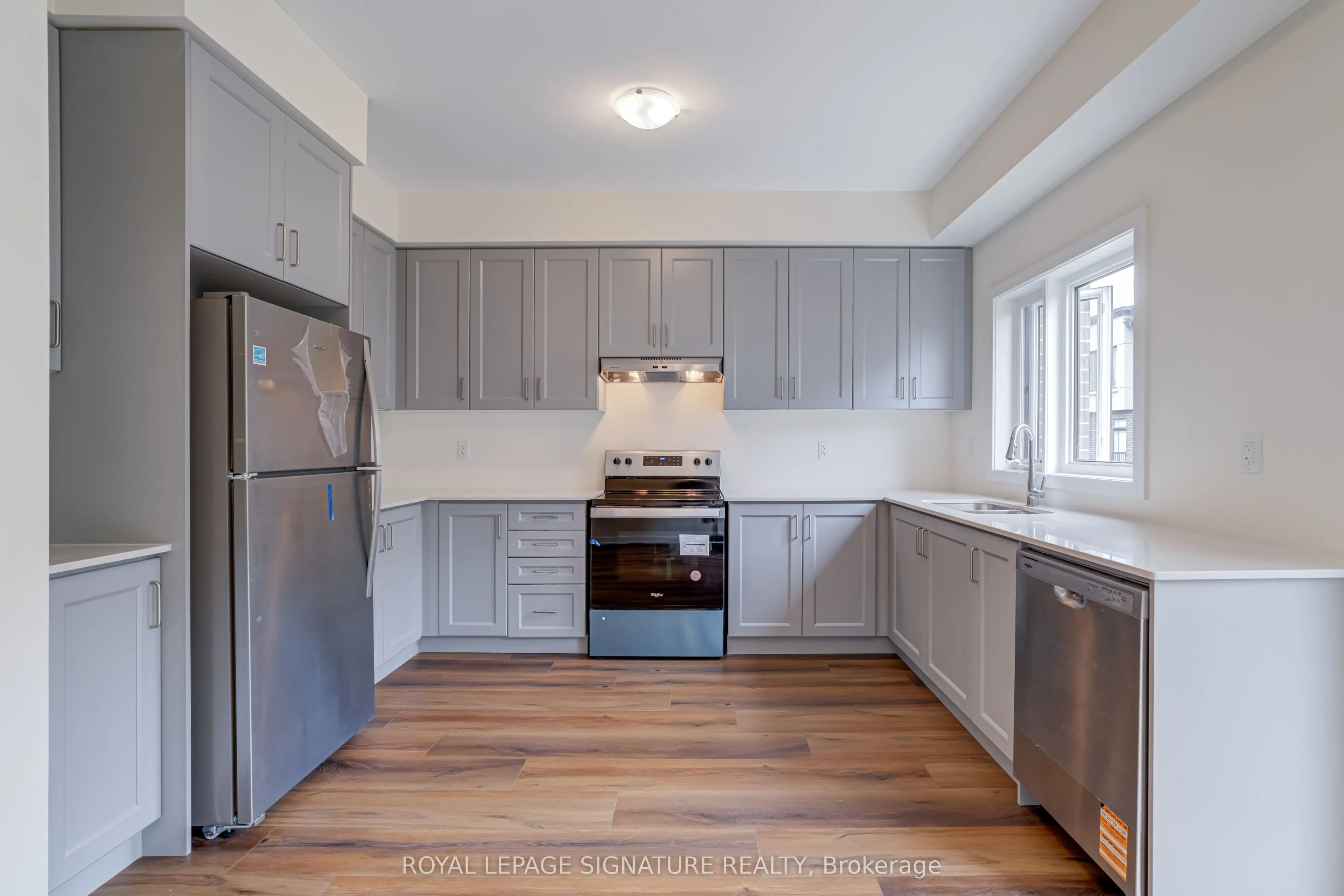 1695 Dersan Street, #504