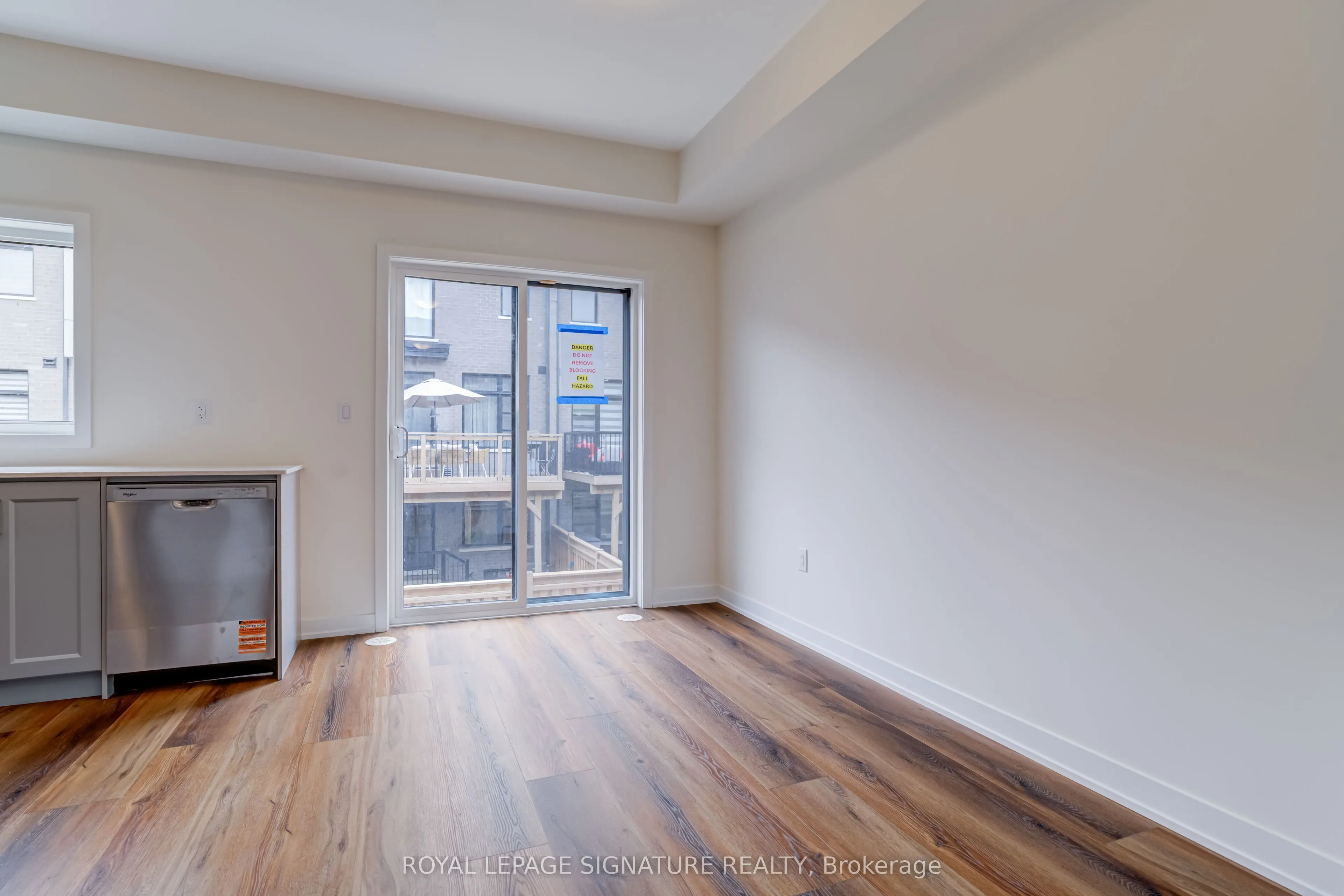 1695 Dersan Street, #504