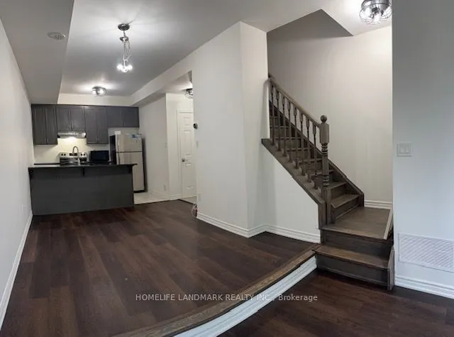 15 HERON PARK Place S, #14