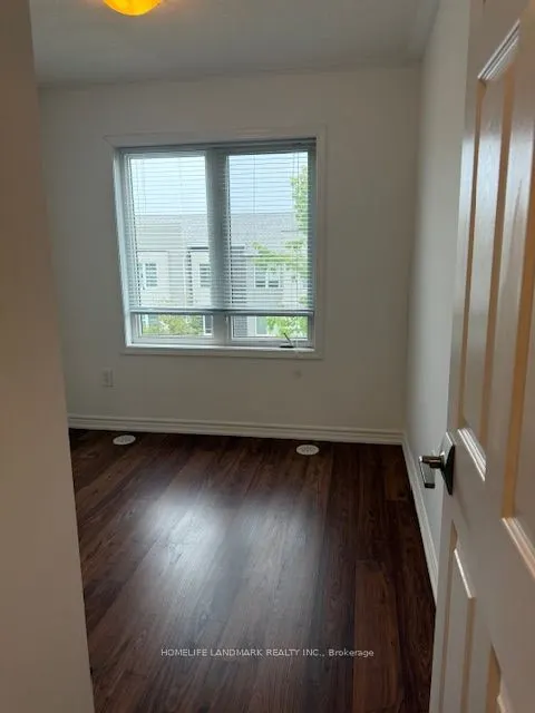 15 HERON PARK Place S, #14