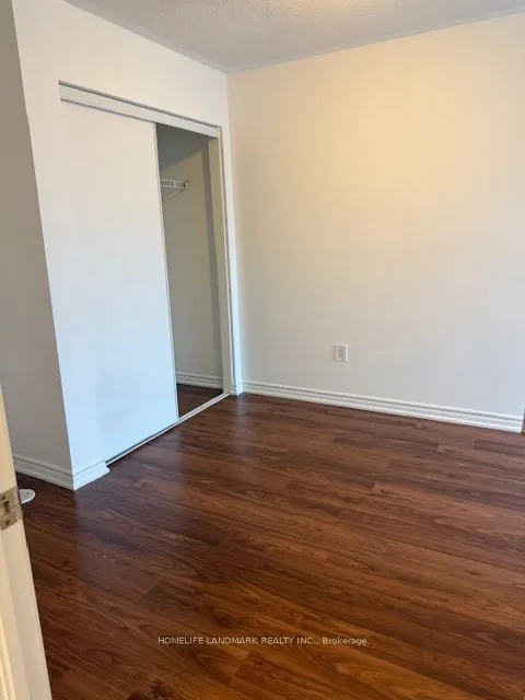 15 HERON PARK Place S, #14