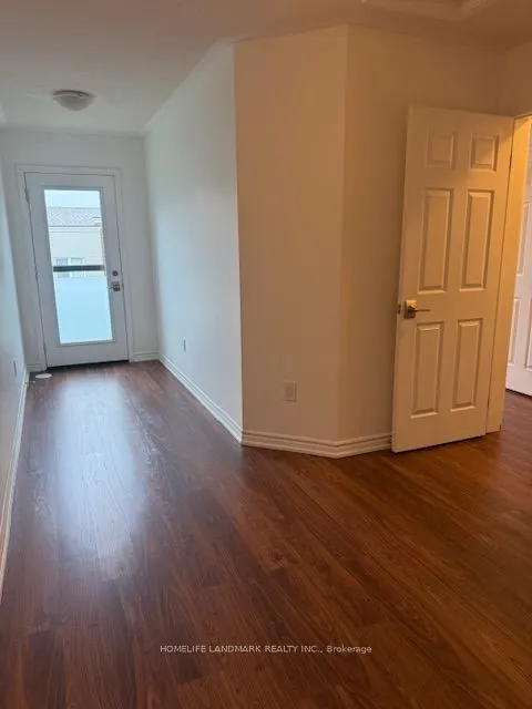 15 HERON PARK Place S, #14