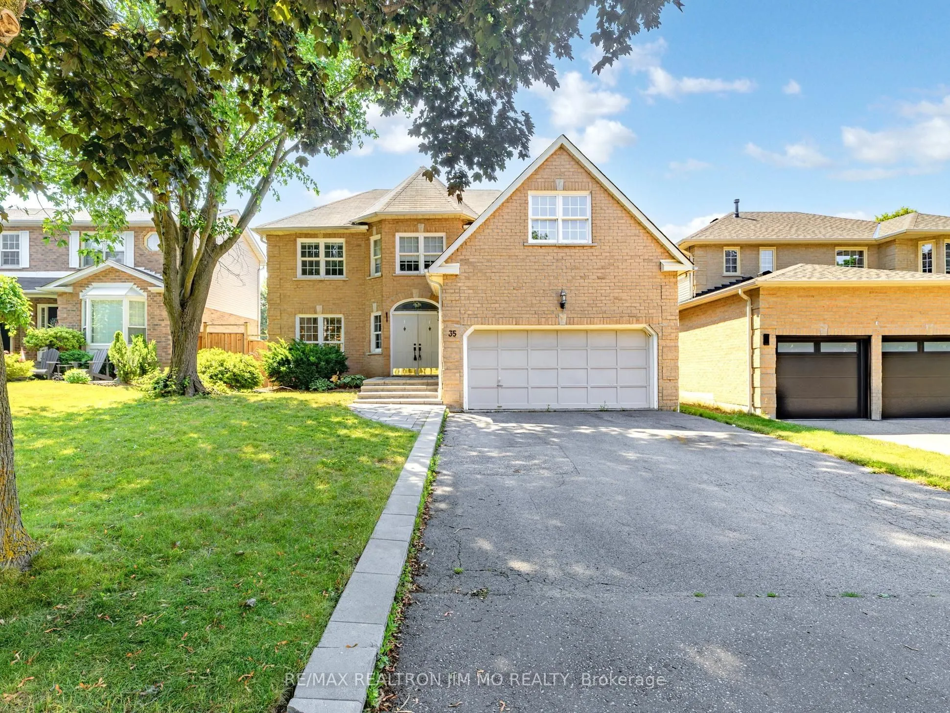 35 Flint Crescent