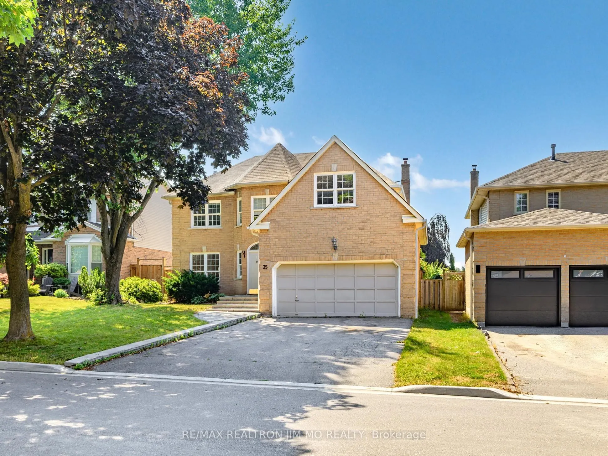 35 Flint Crescent