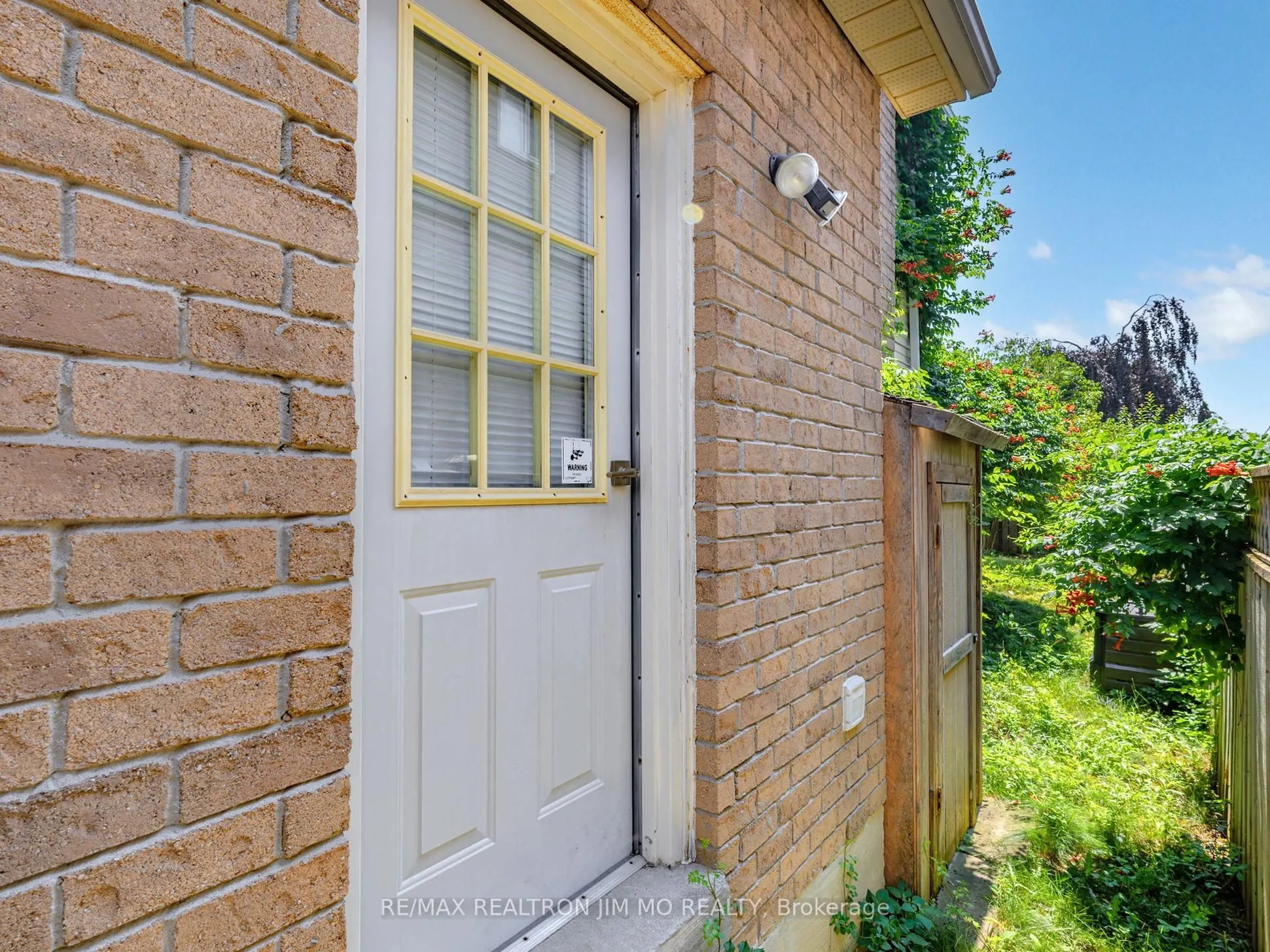 35 Flint Crescent
