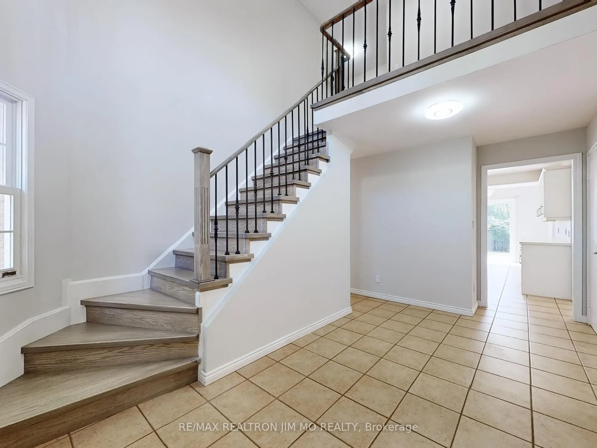 35 Flint Crescent