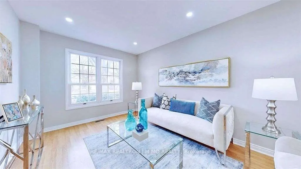 35 Flint Crescent