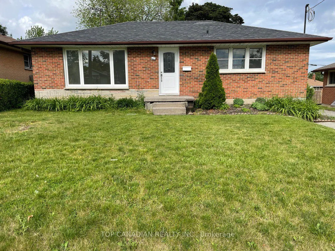 599 Gibbons Street