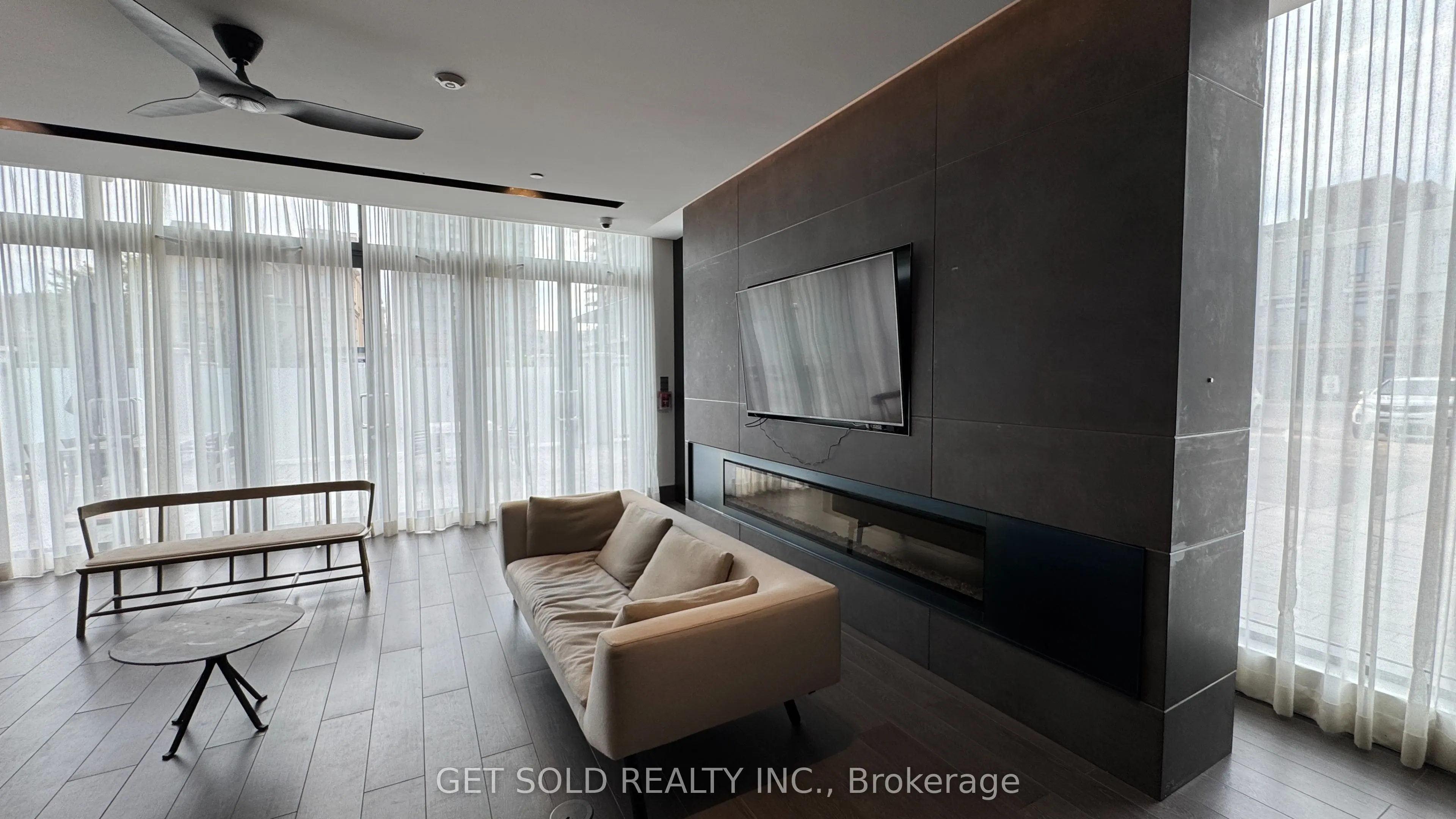 1255 Bayly Street, #707