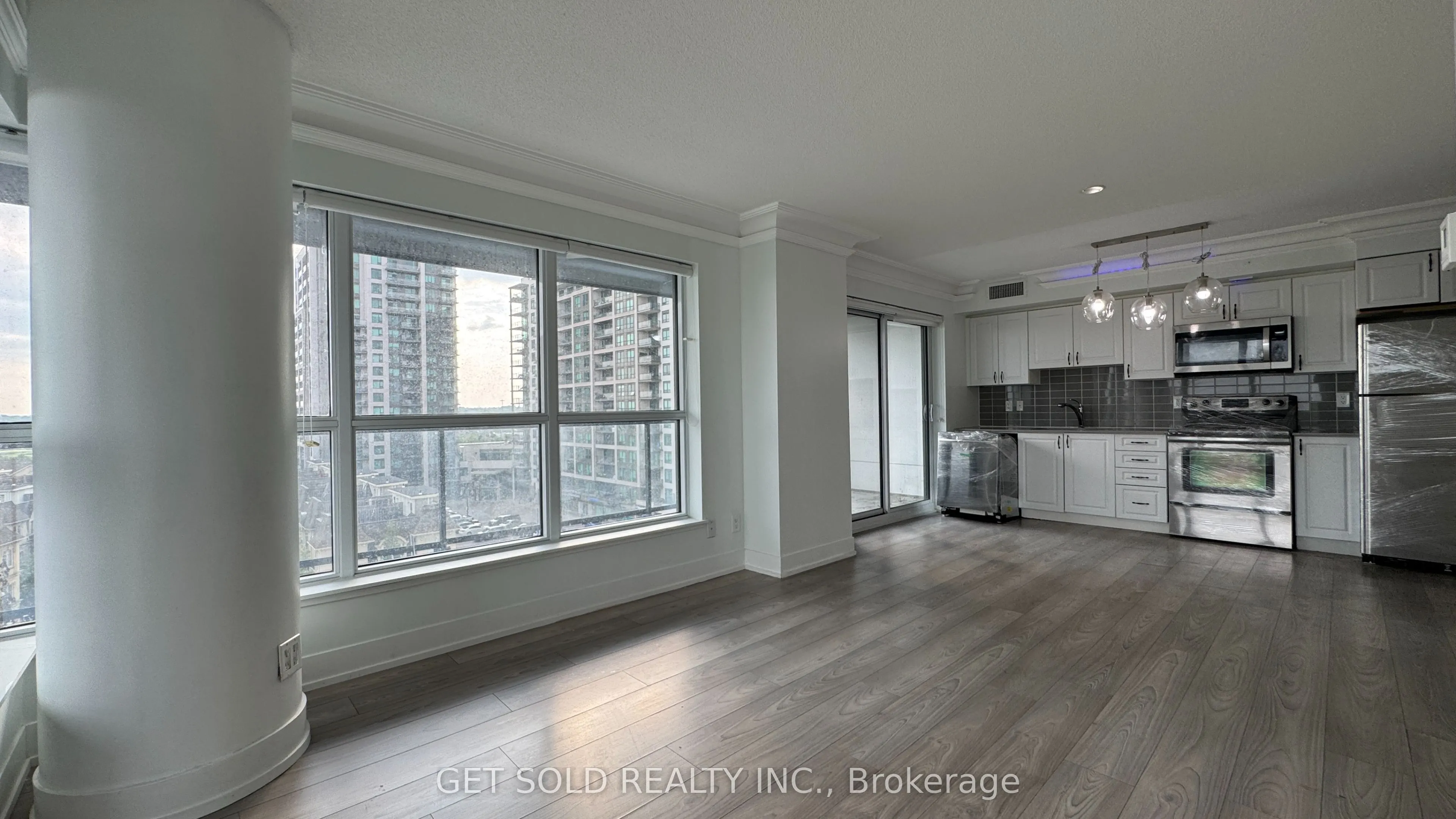 1255 Bayly Street, #707