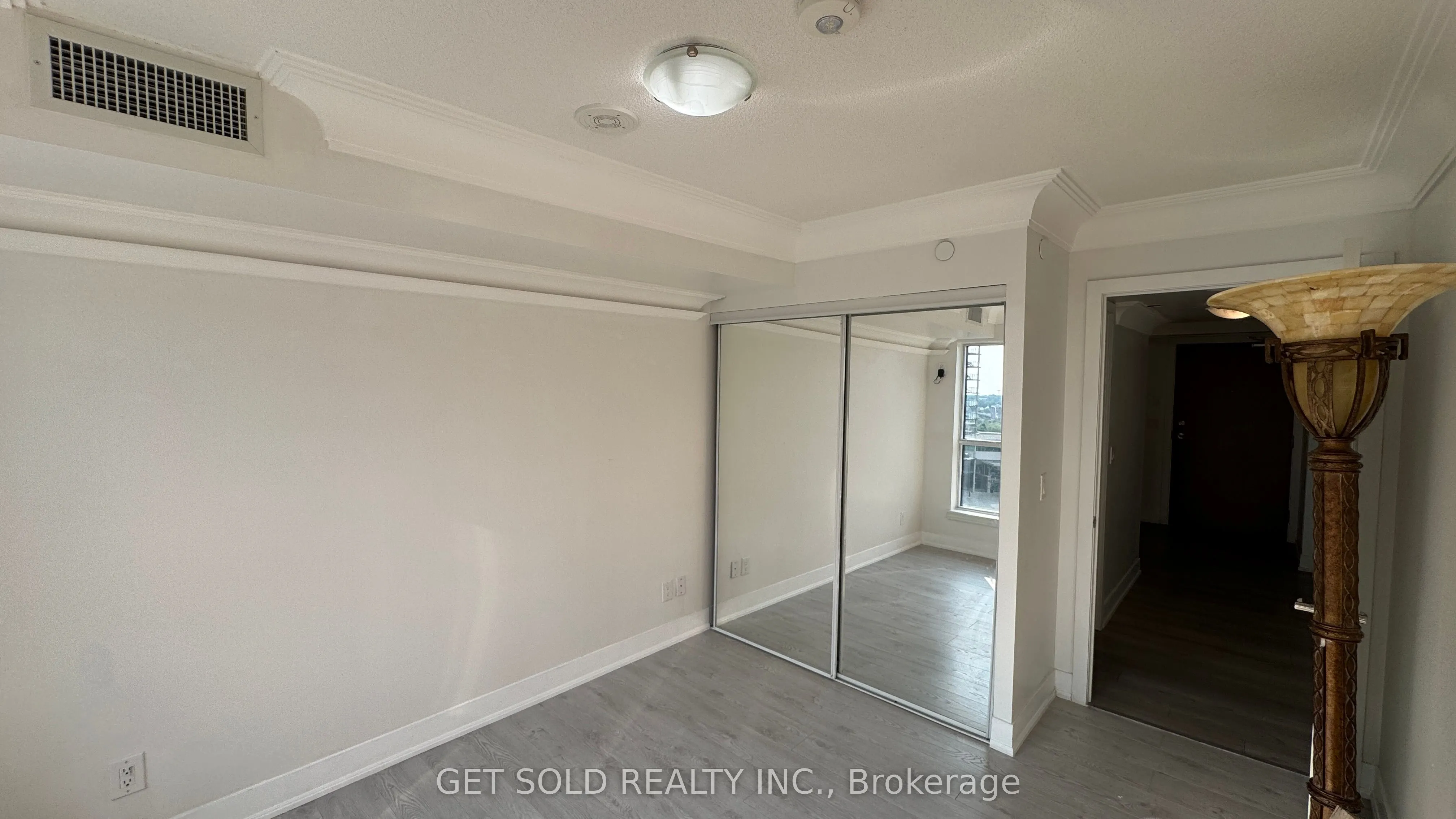 1255 Bayly Street, #707