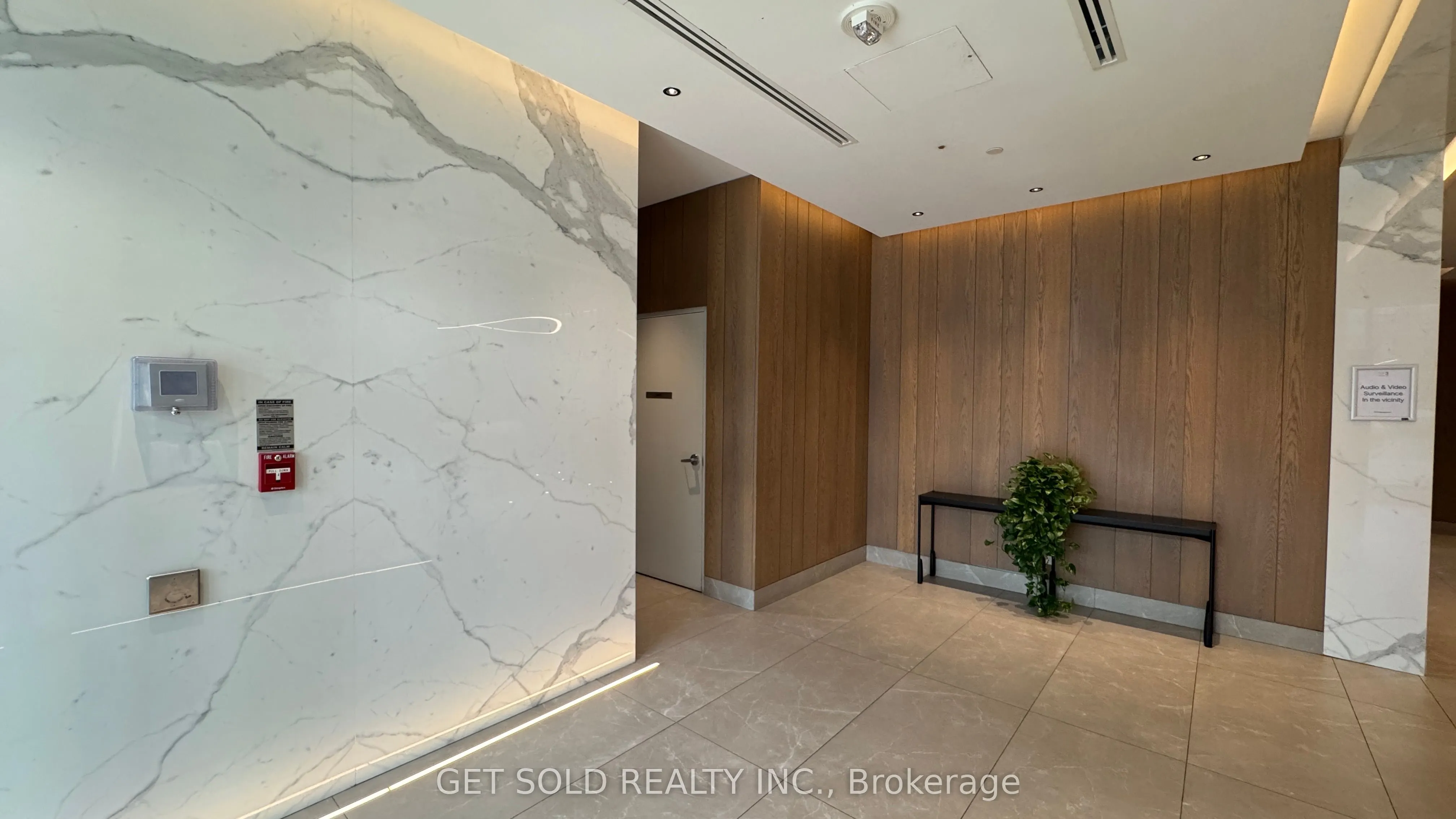 1255 Bayly Street, #707