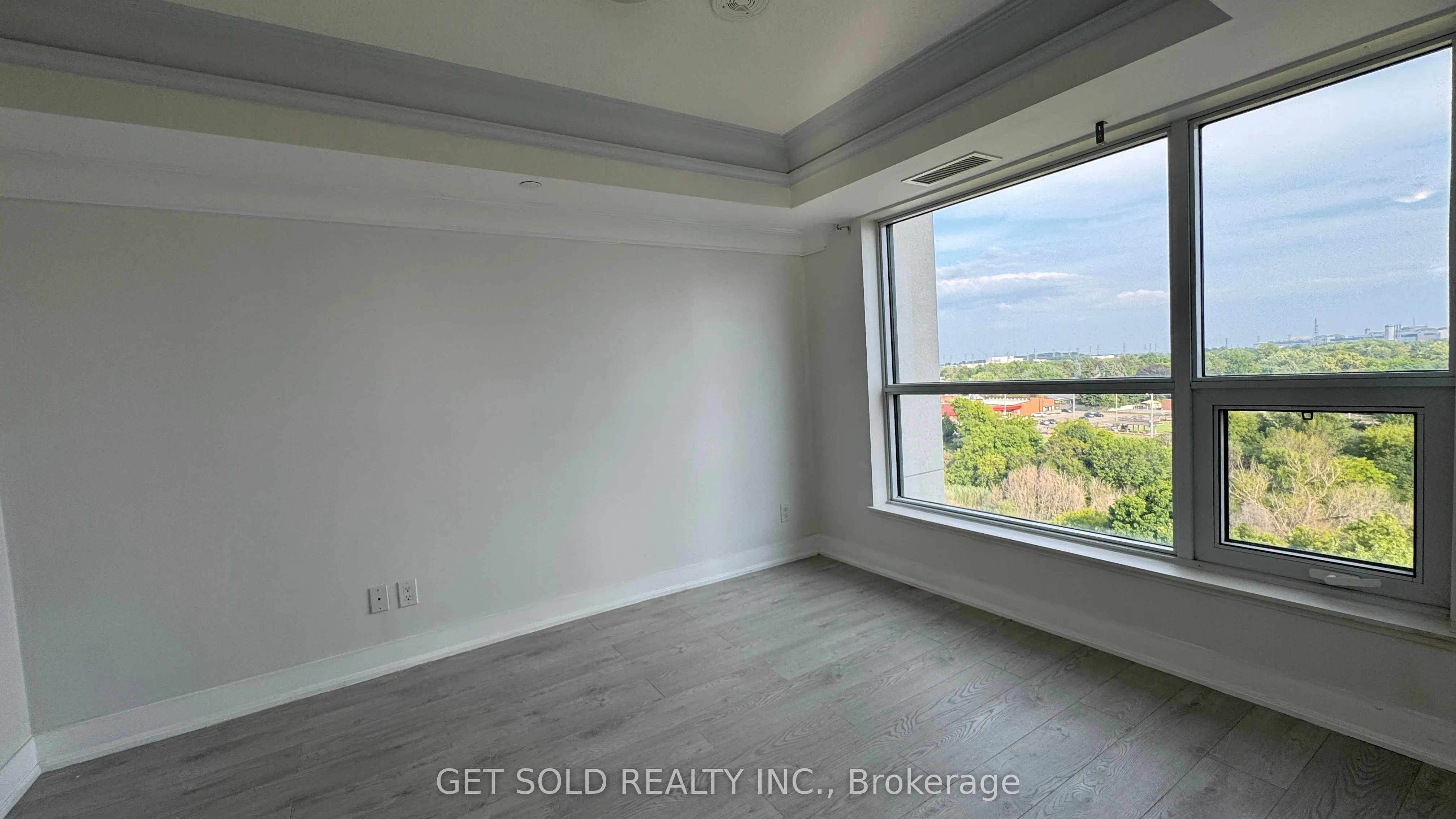 1255 Bayly Street, #707