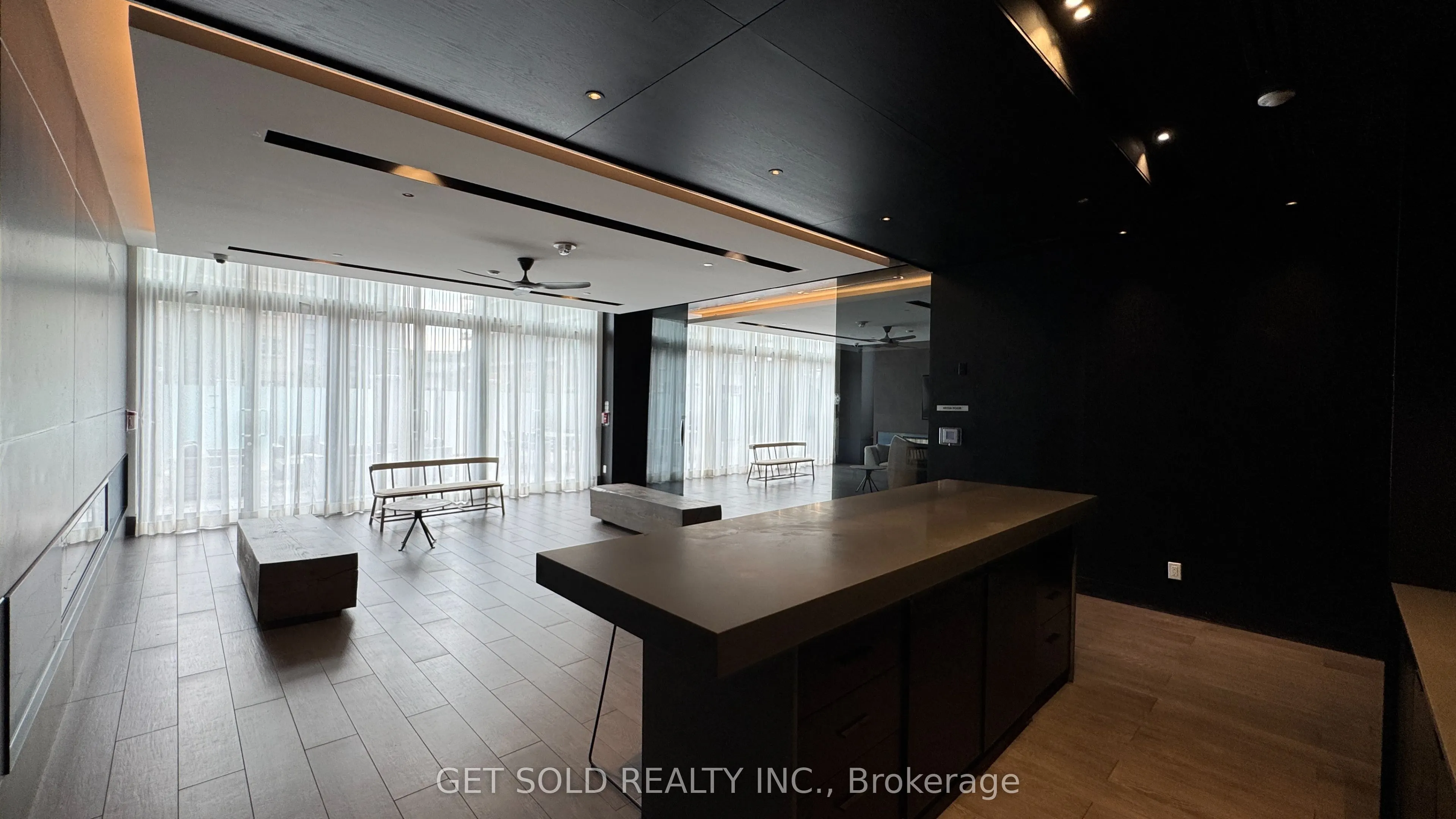 1255 Bayly Street, #707