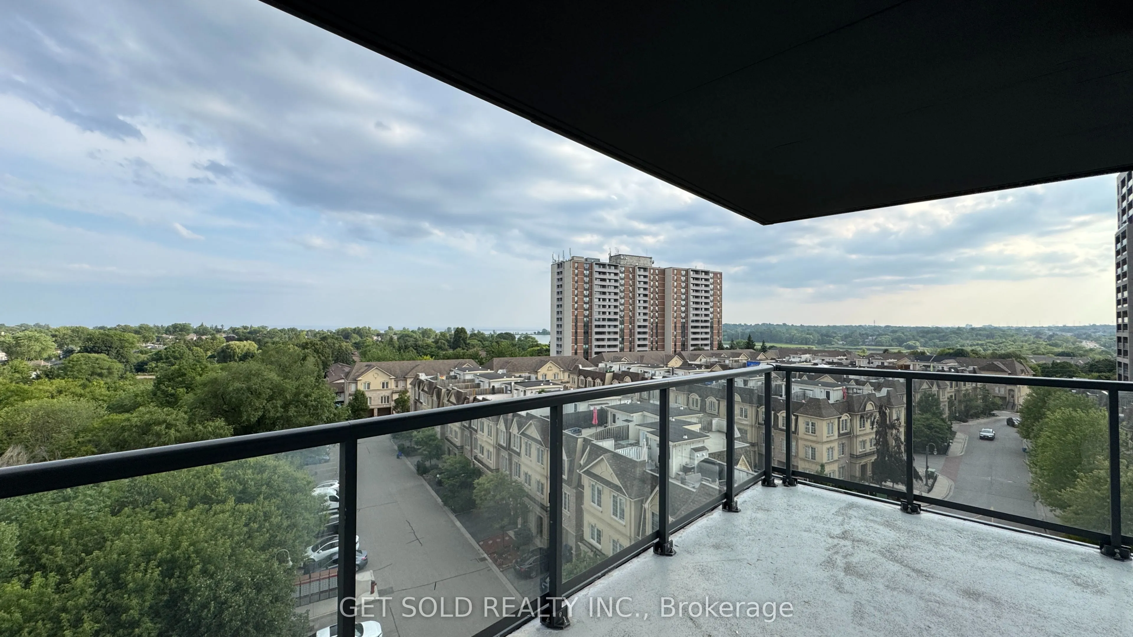 1255 Bayly Street, #707