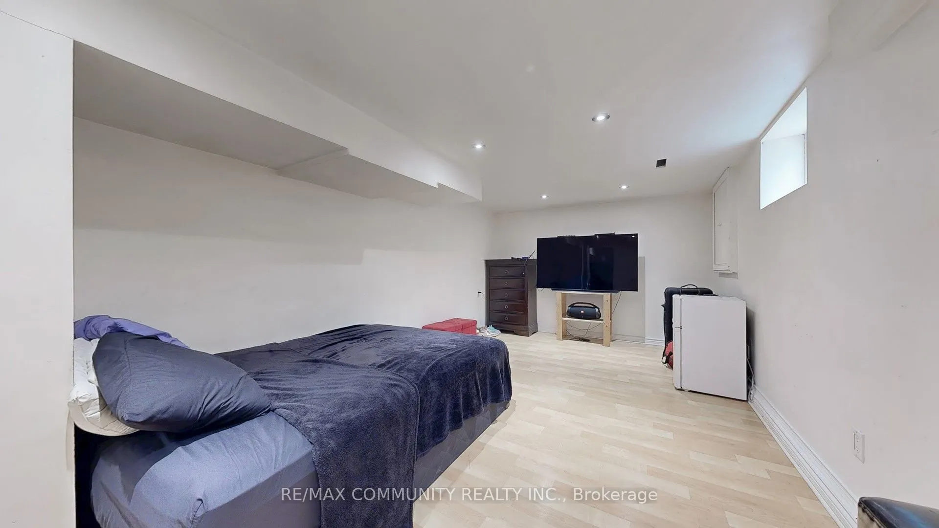 7 Gemshaw Crescent