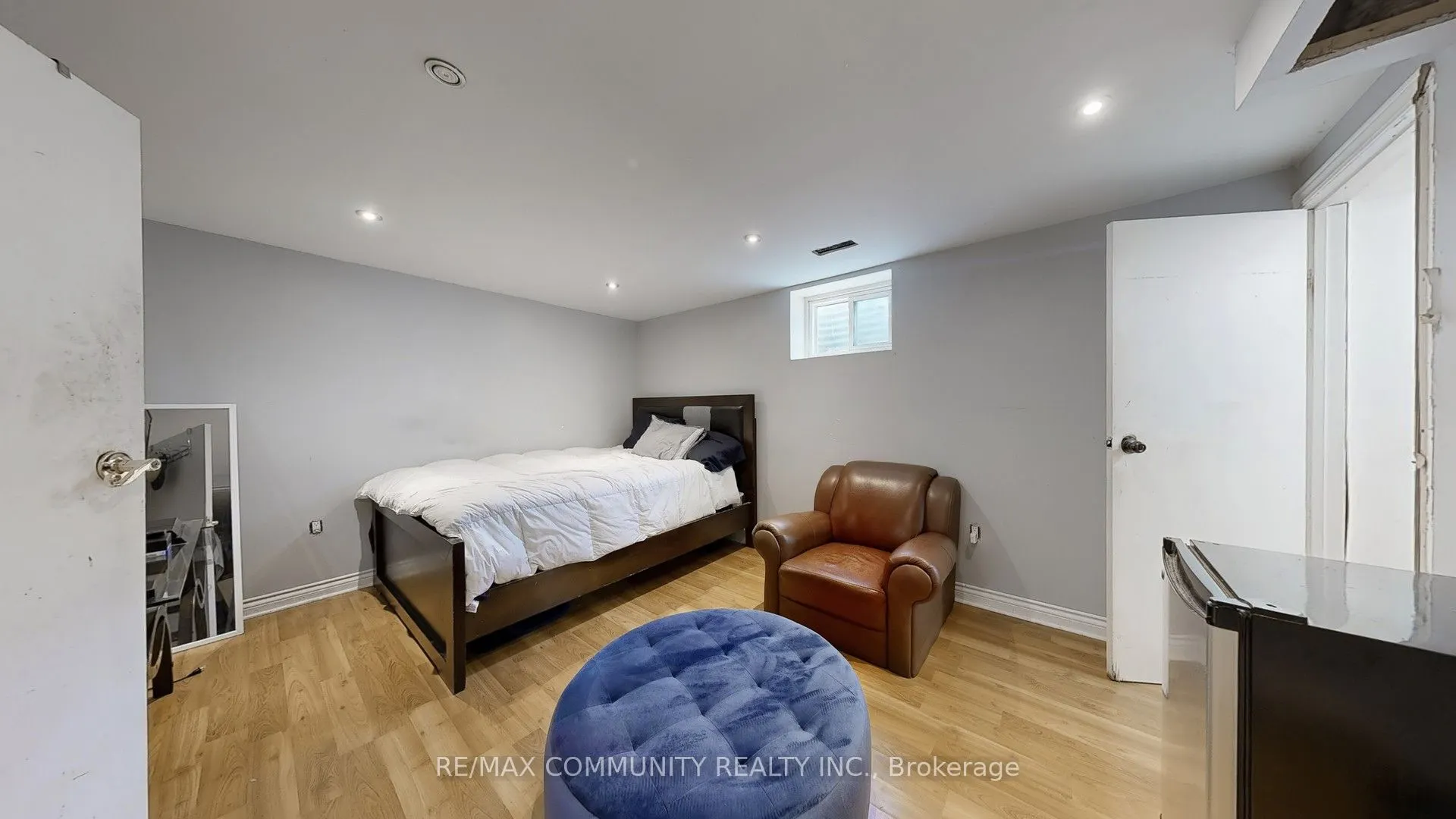 7 Gemshaw Crescent