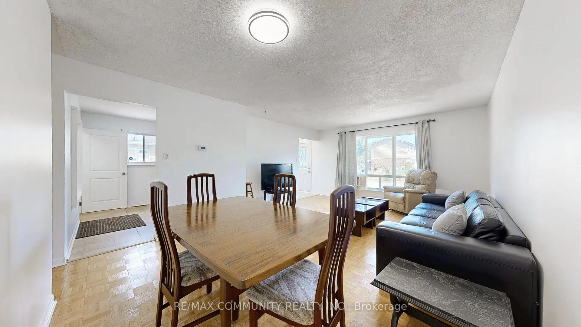 7 Gemshaw Crescent