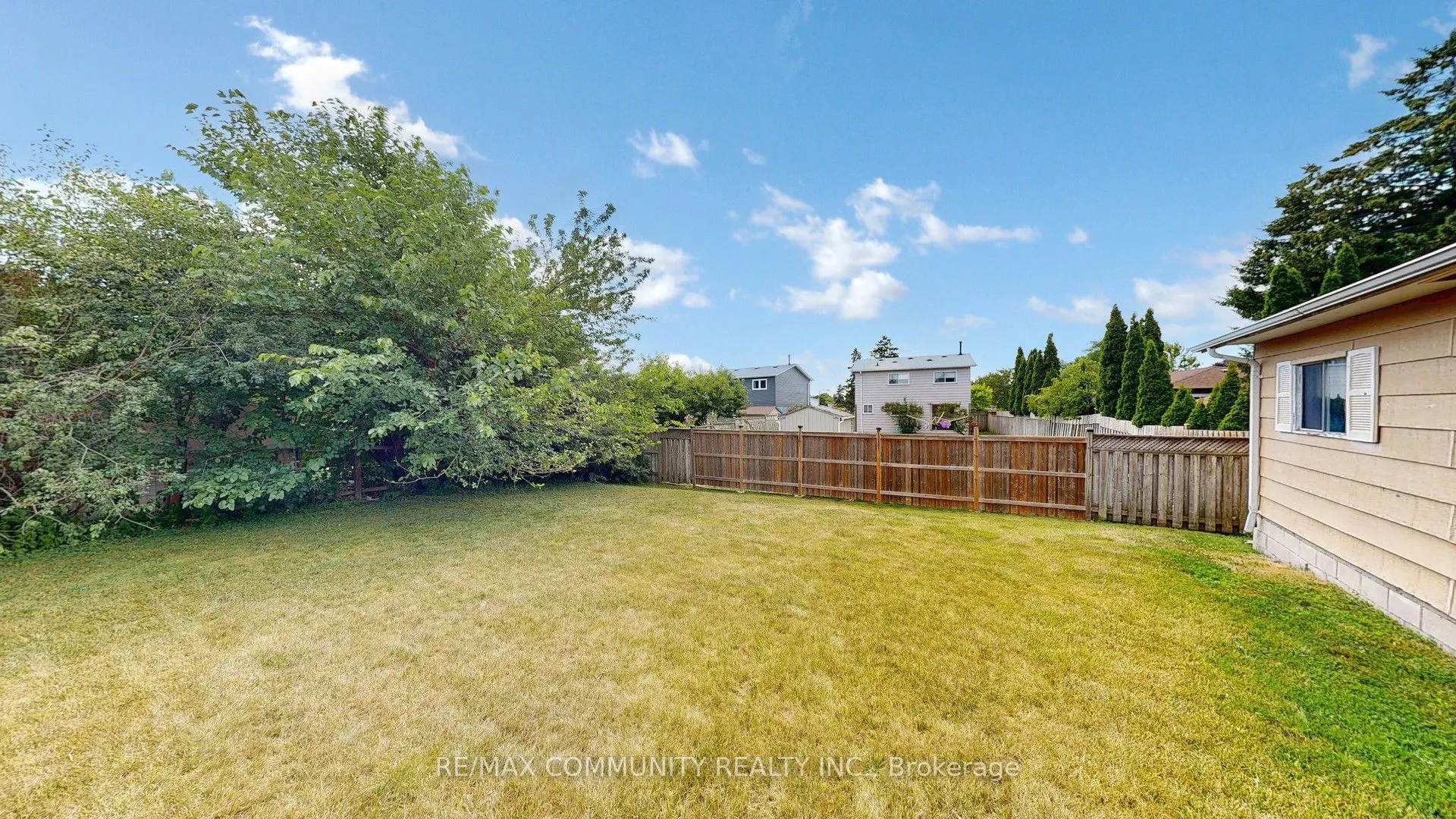 7 Gemshaw Crescent