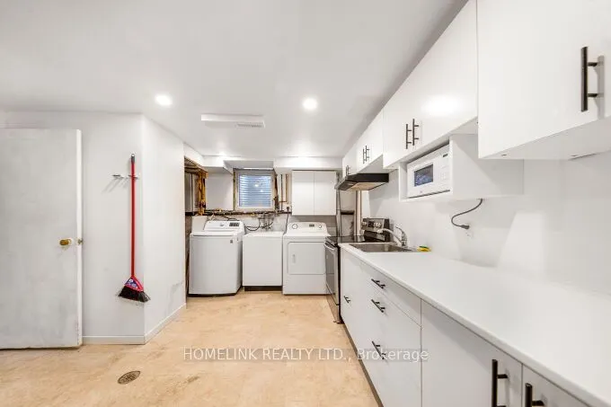 415 Chandos Court