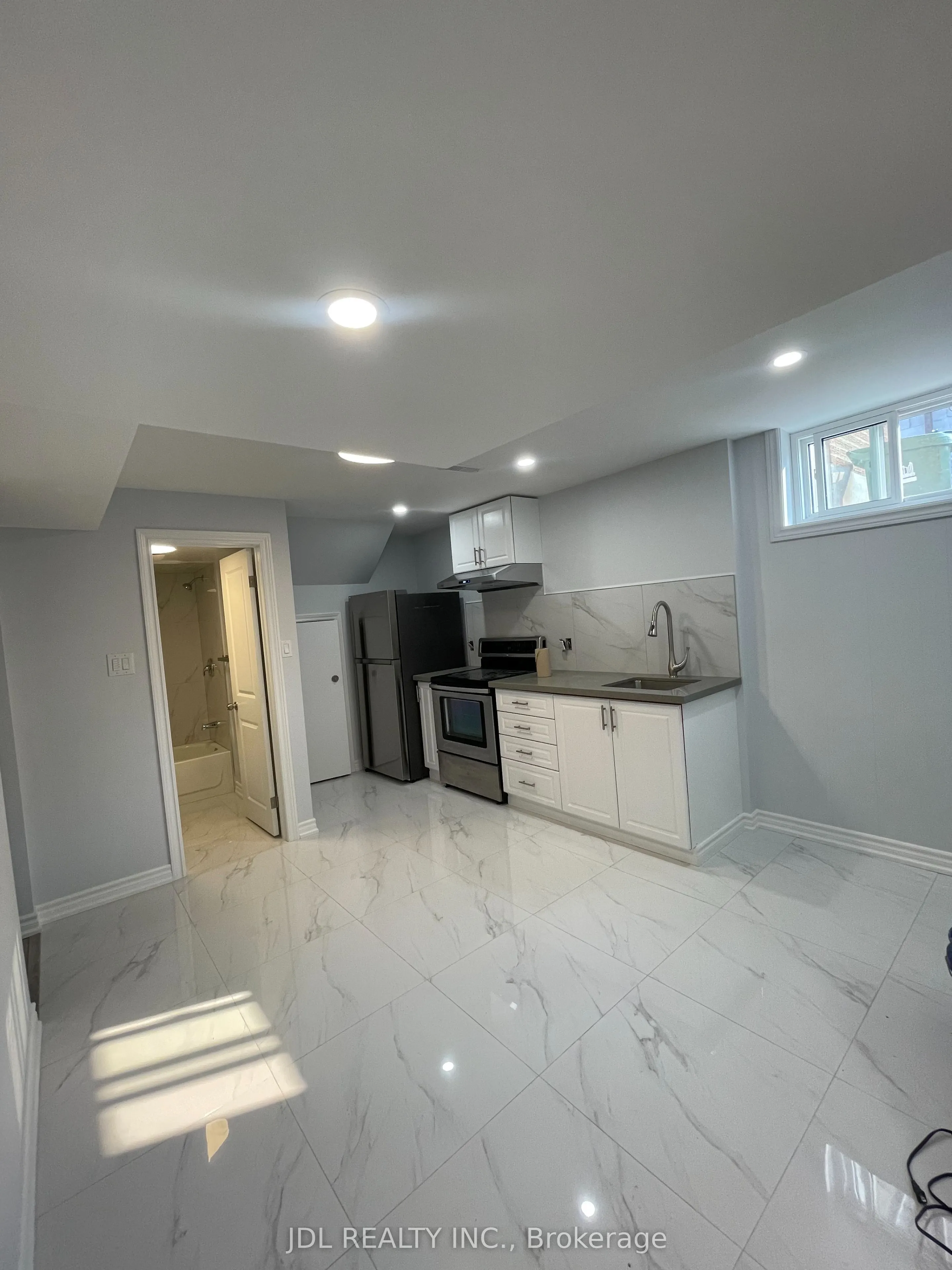 29 Summerglade Drive, #Basement