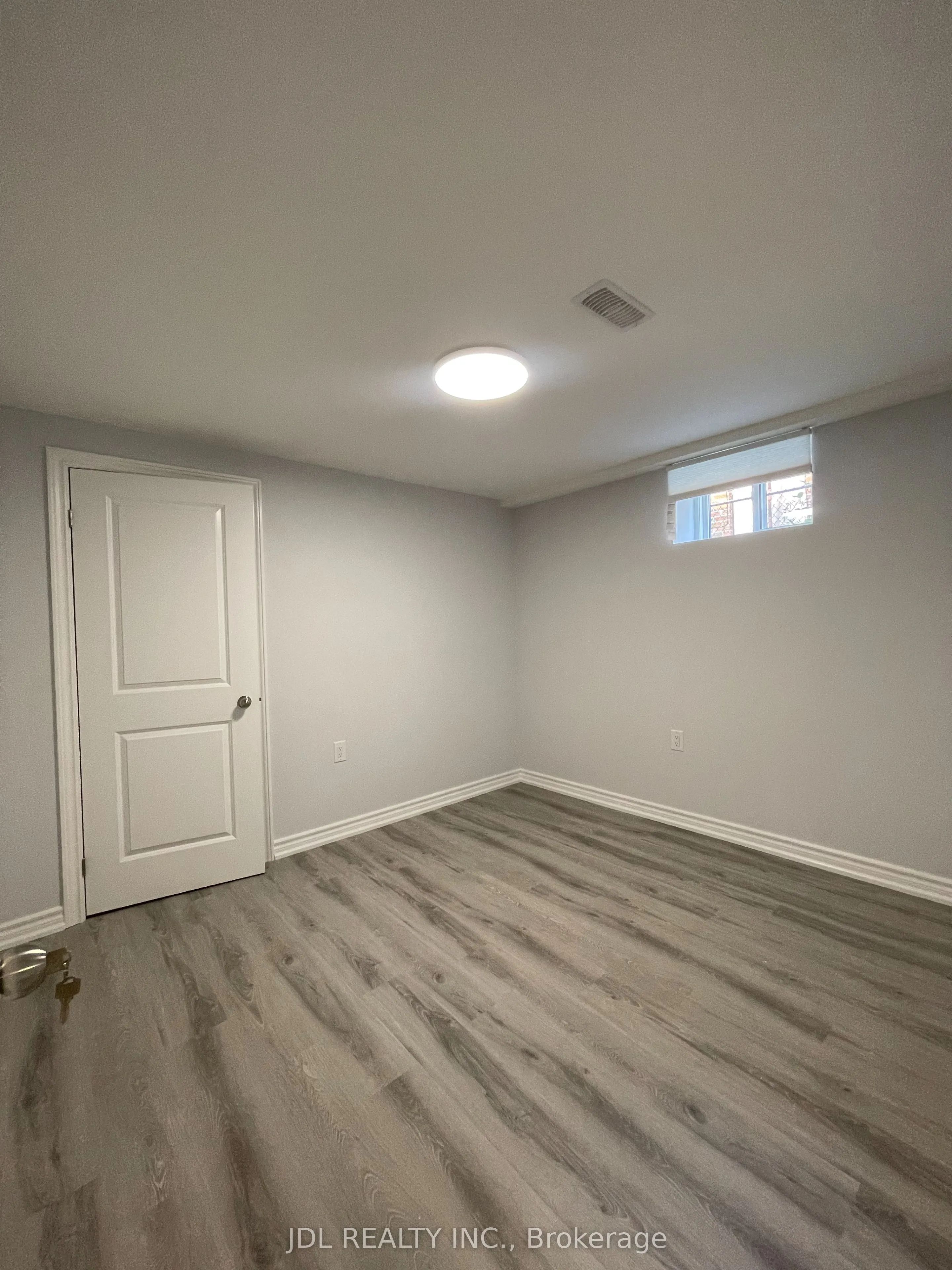 29 Summerglade Drive, #Basement
