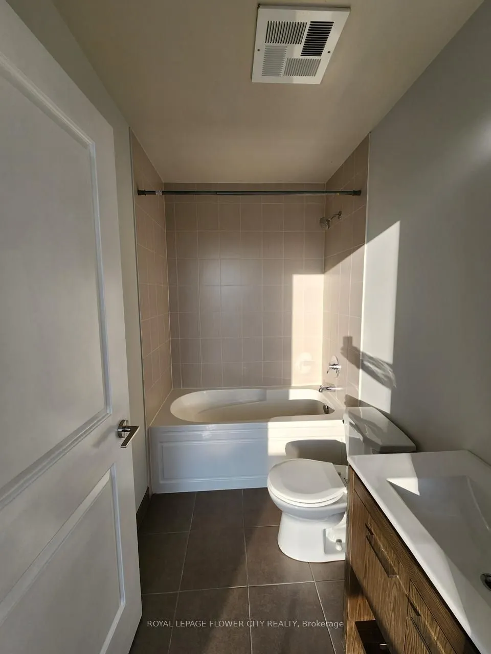 30 Meadowglen Place, #2605