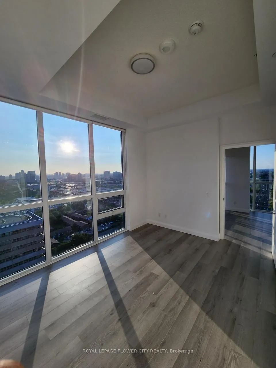 30 Meadowglen Place, #2605