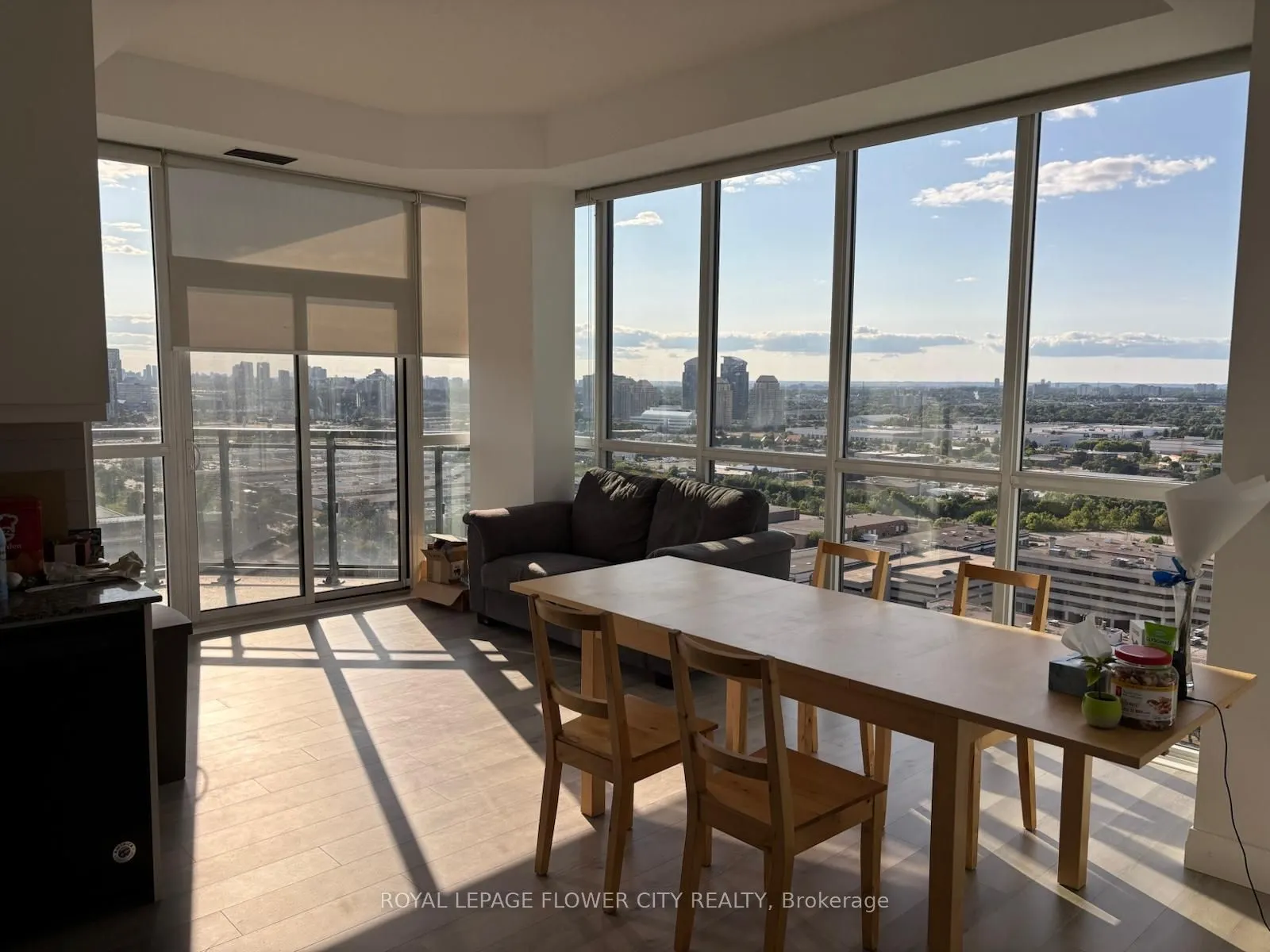 30 Meadowglen Place, #2605