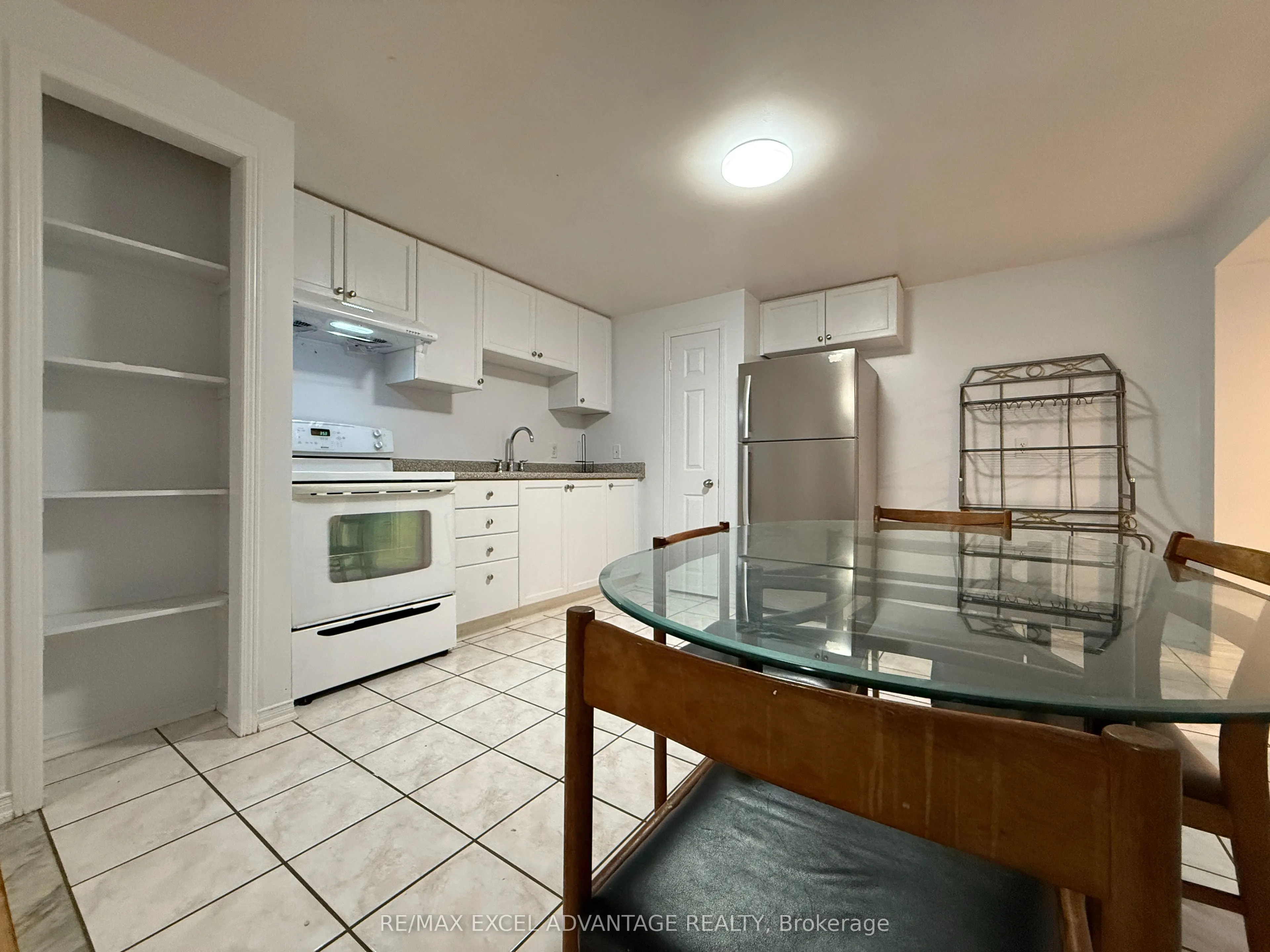 10 Fern Meadow Road, #Lower