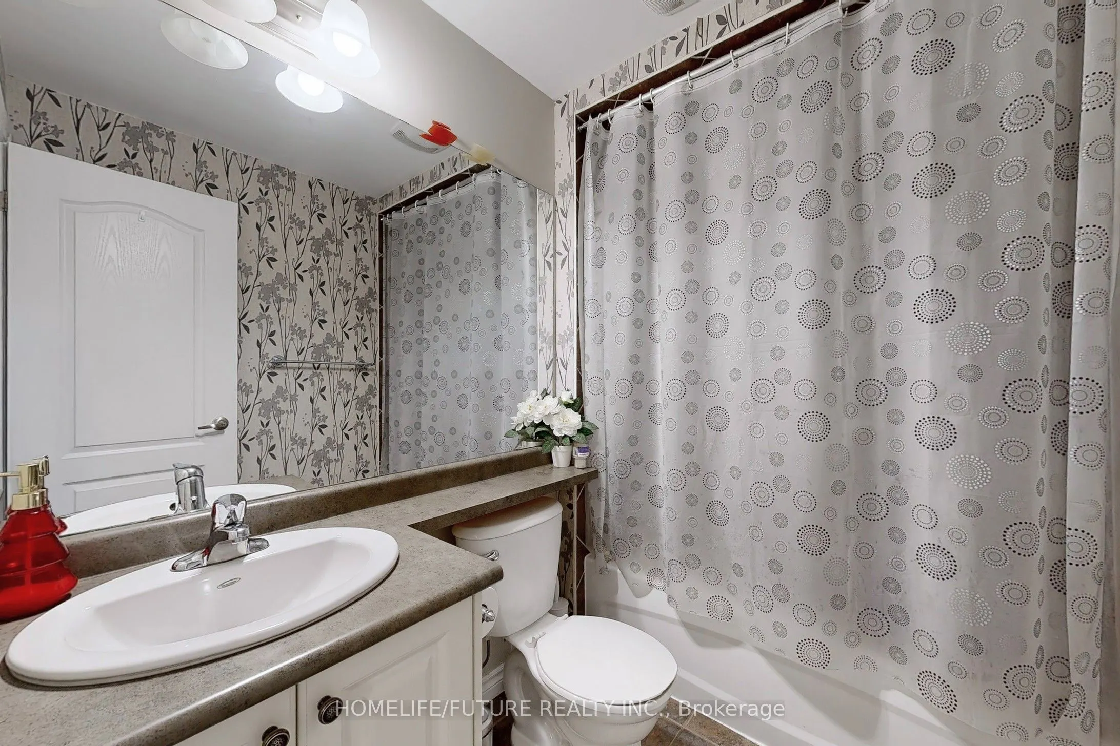 38 Lovegrove Lane, #8