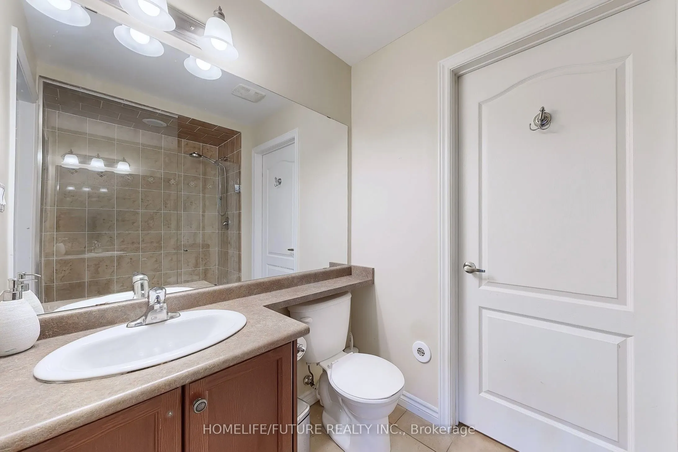 38 Lovegrove Lane, #8