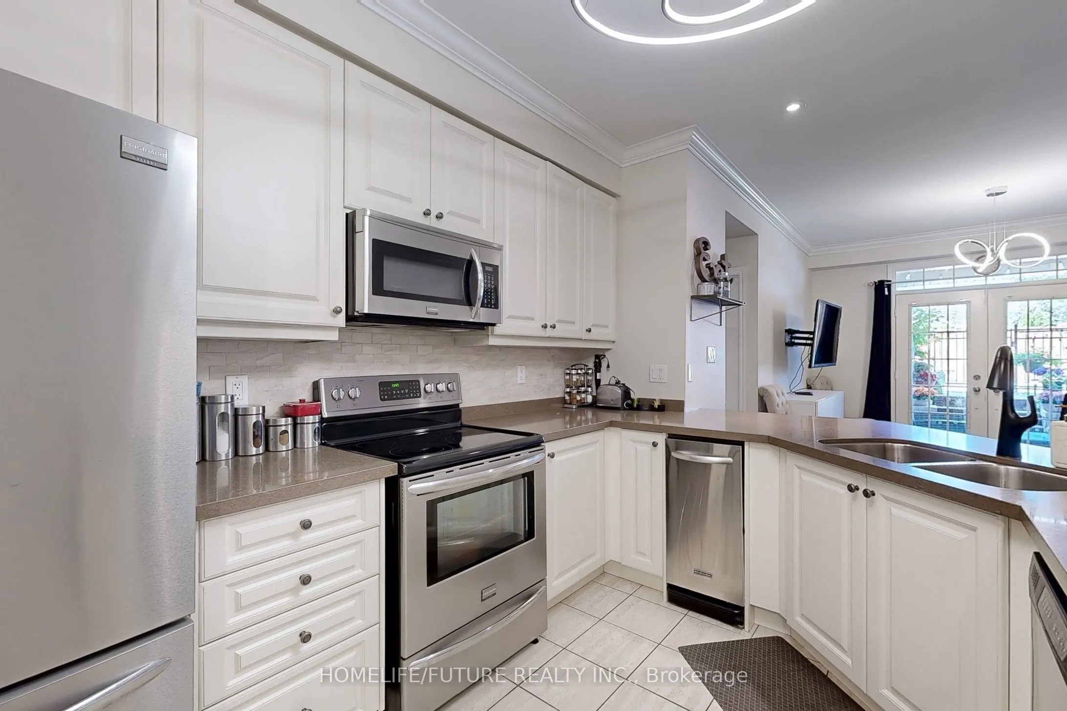 38 Lovegrove Lane, #8