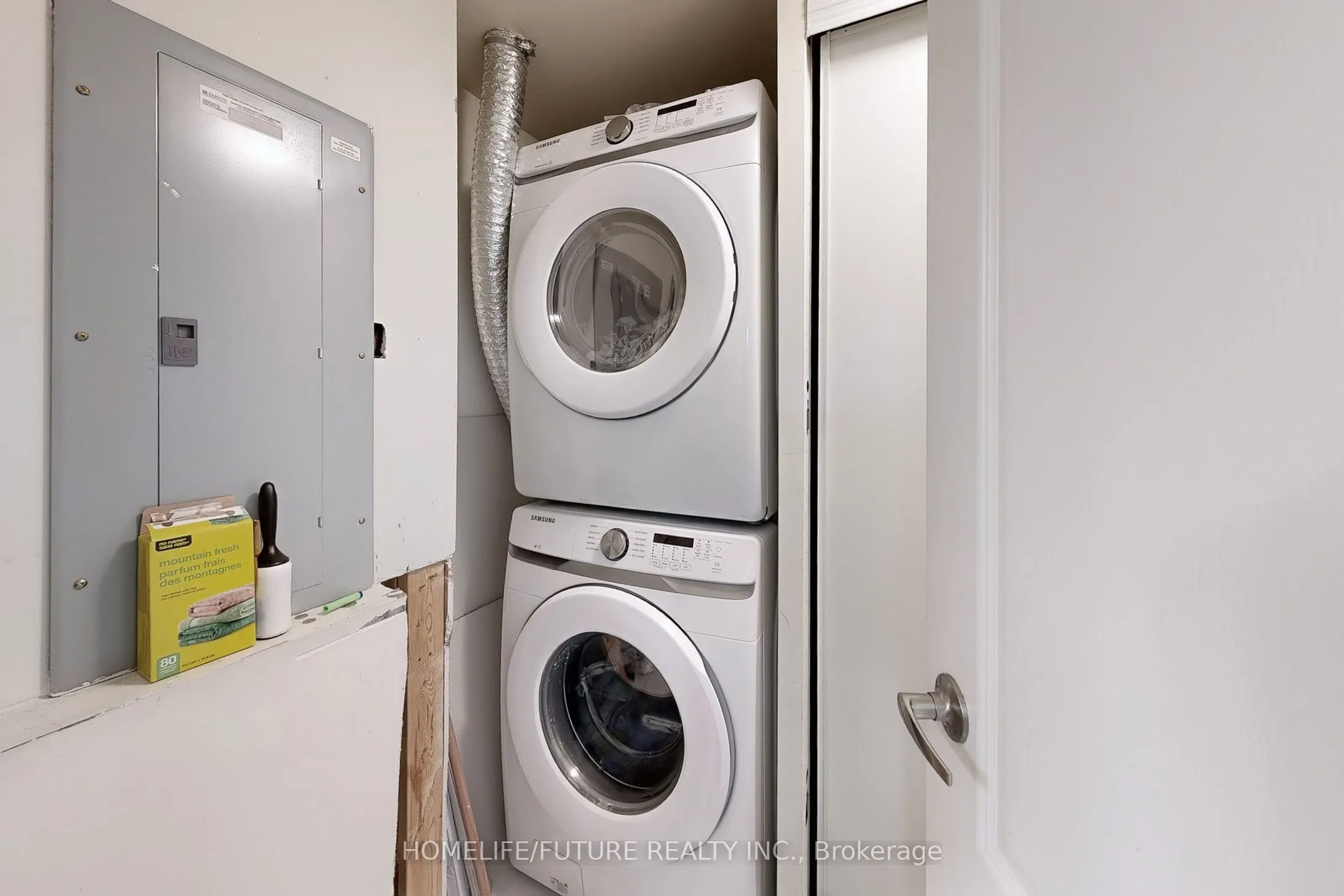 38 Lovegrove Lane, #8