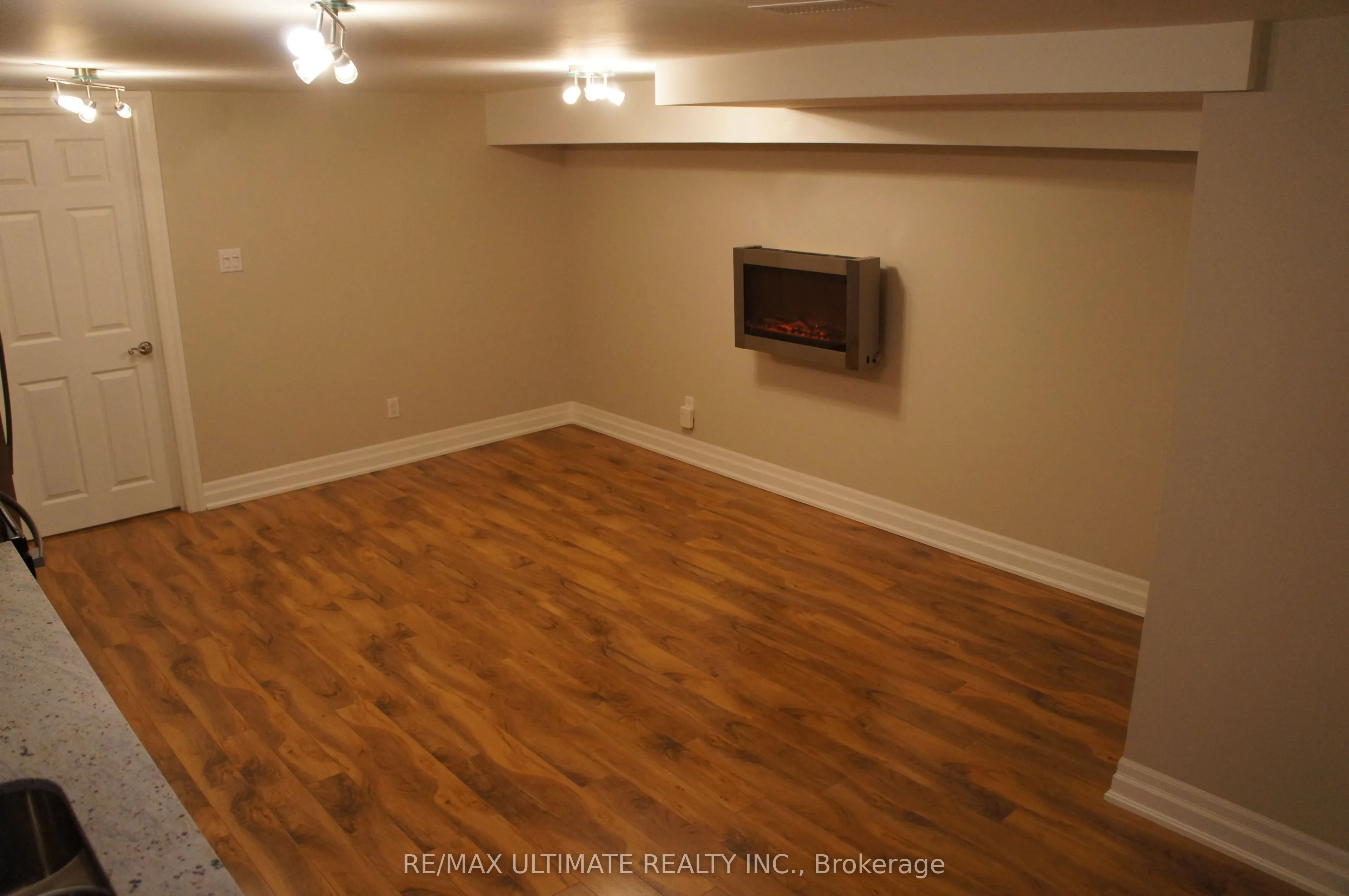 164 Kingsmount Park Road, #Basement