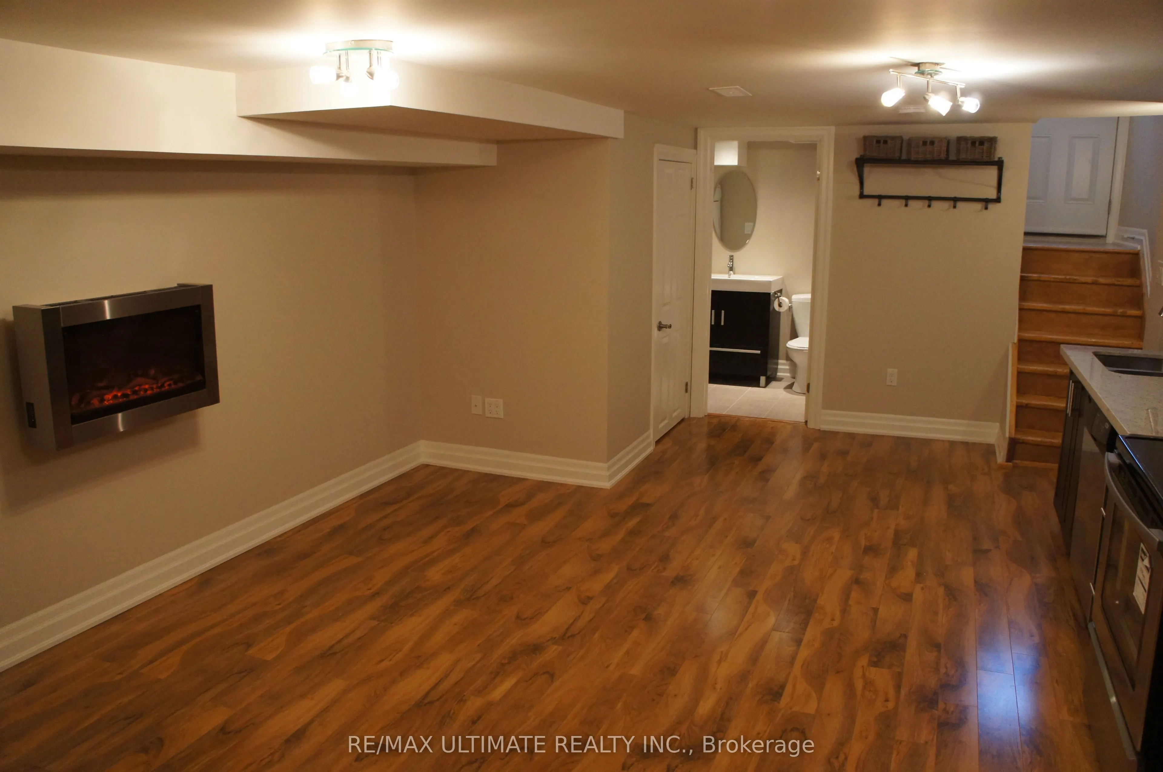 164 Kingsmount Park Road, #Basement