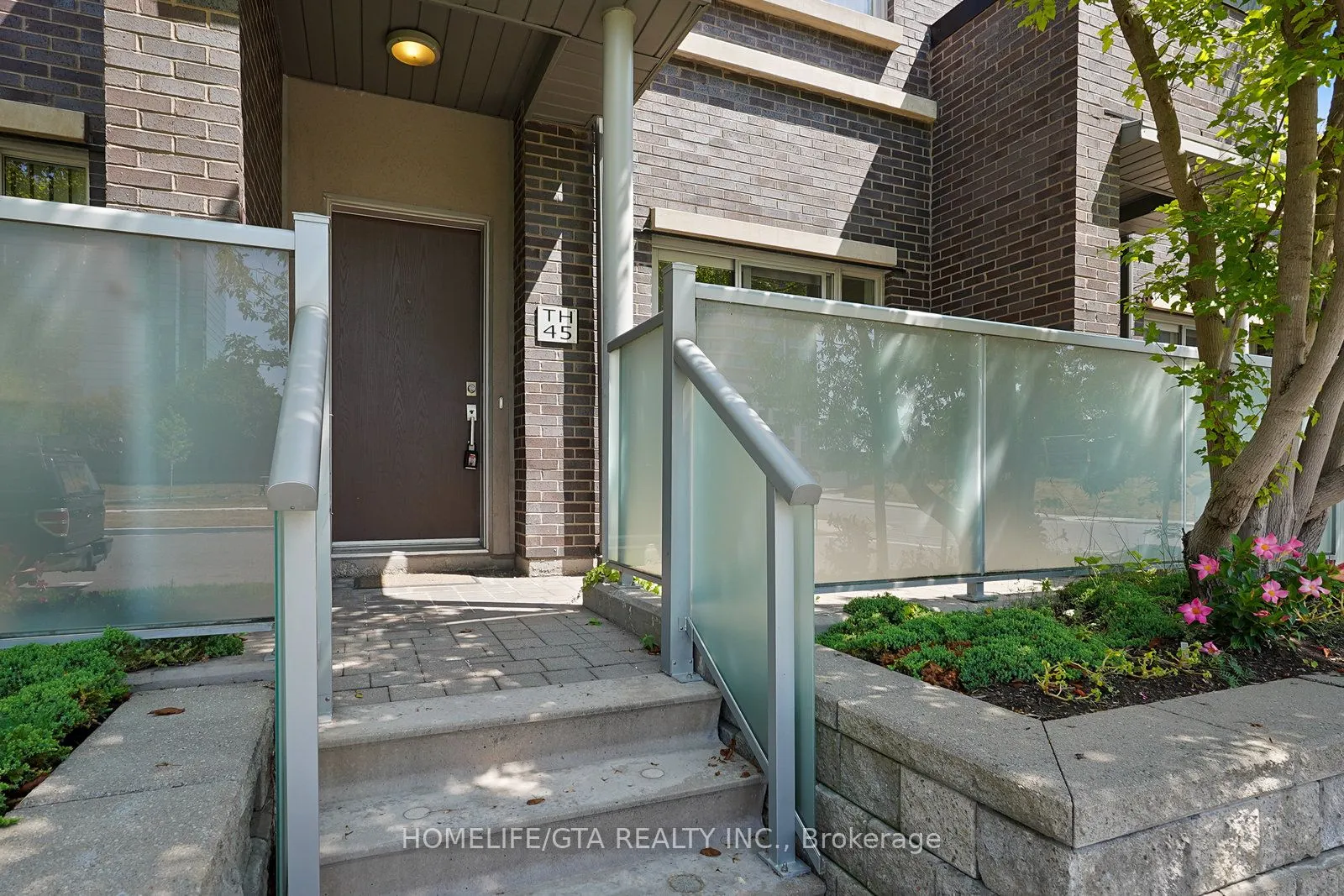 330 Village Green Square, #TH45