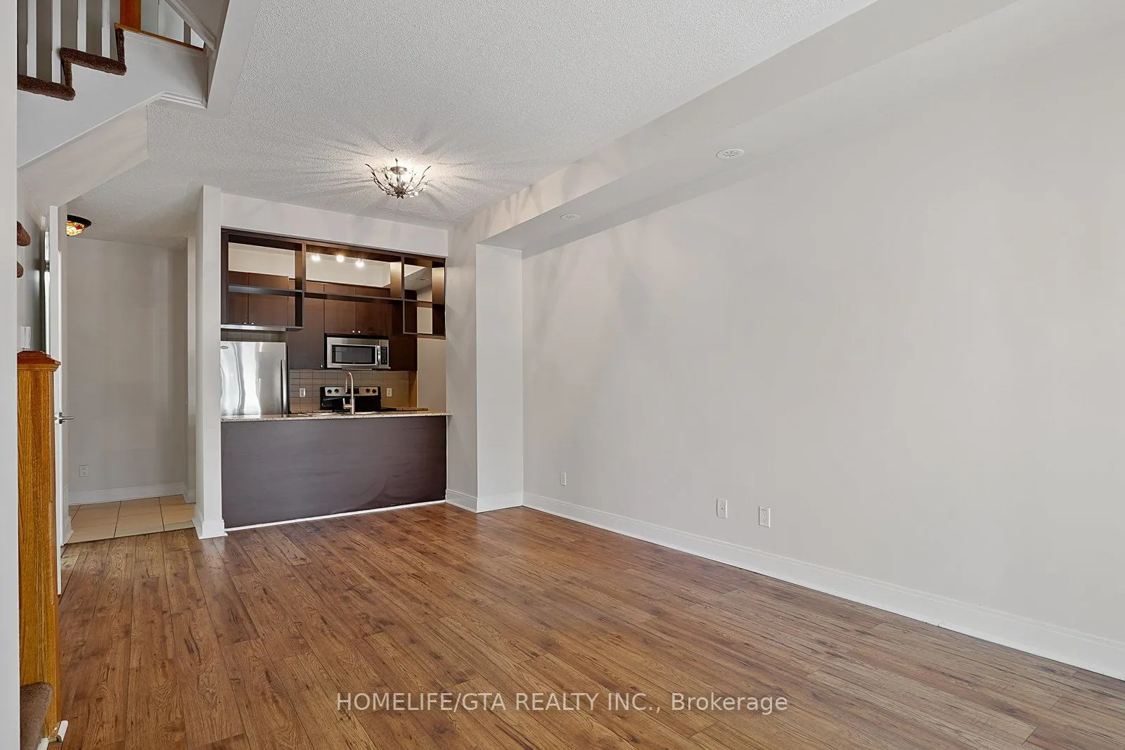 330 Village Green Square, #TH45