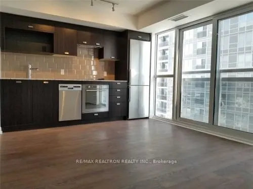 275 Village Green Square, #2917
