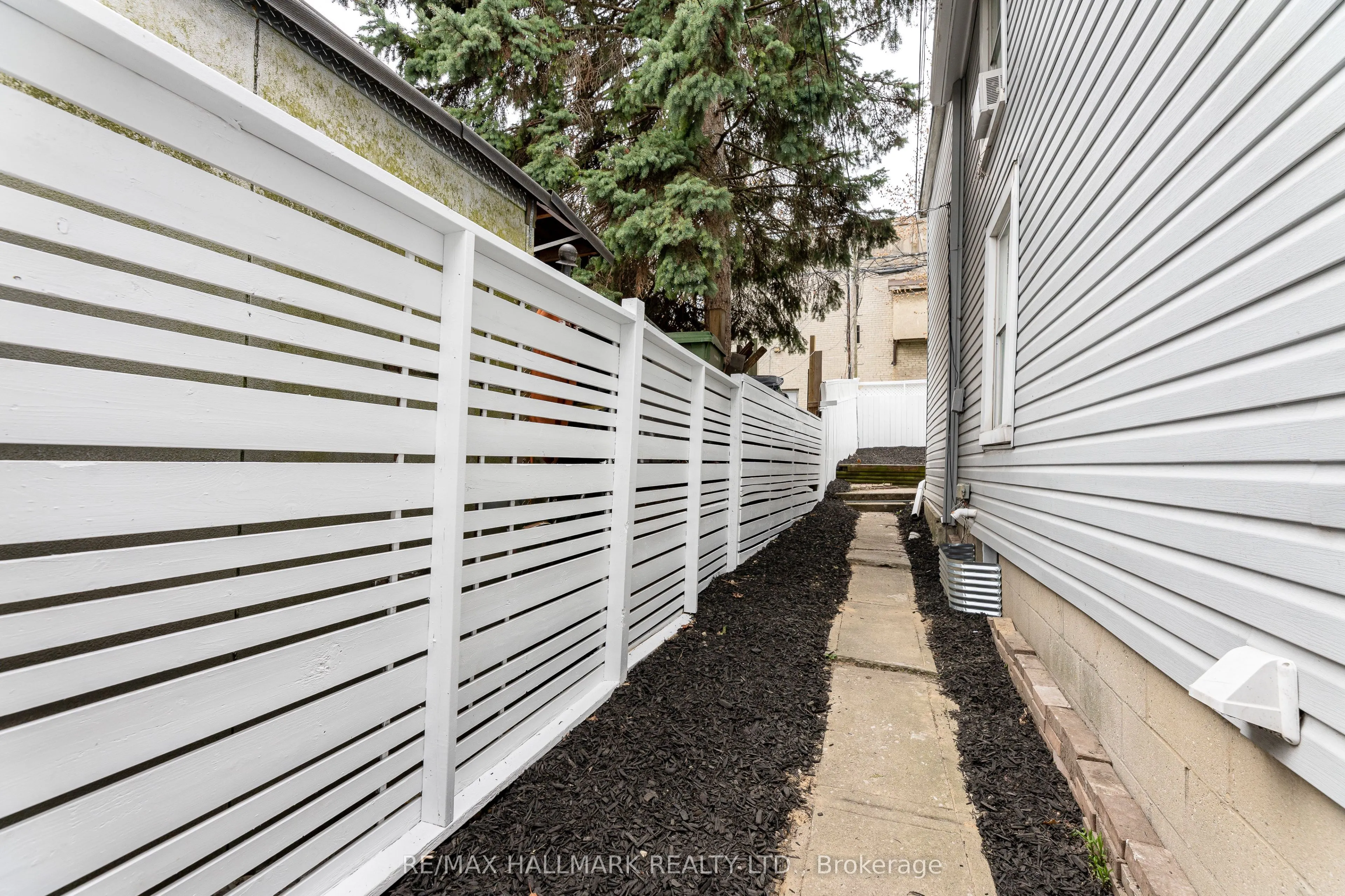 106 Willow Avenue