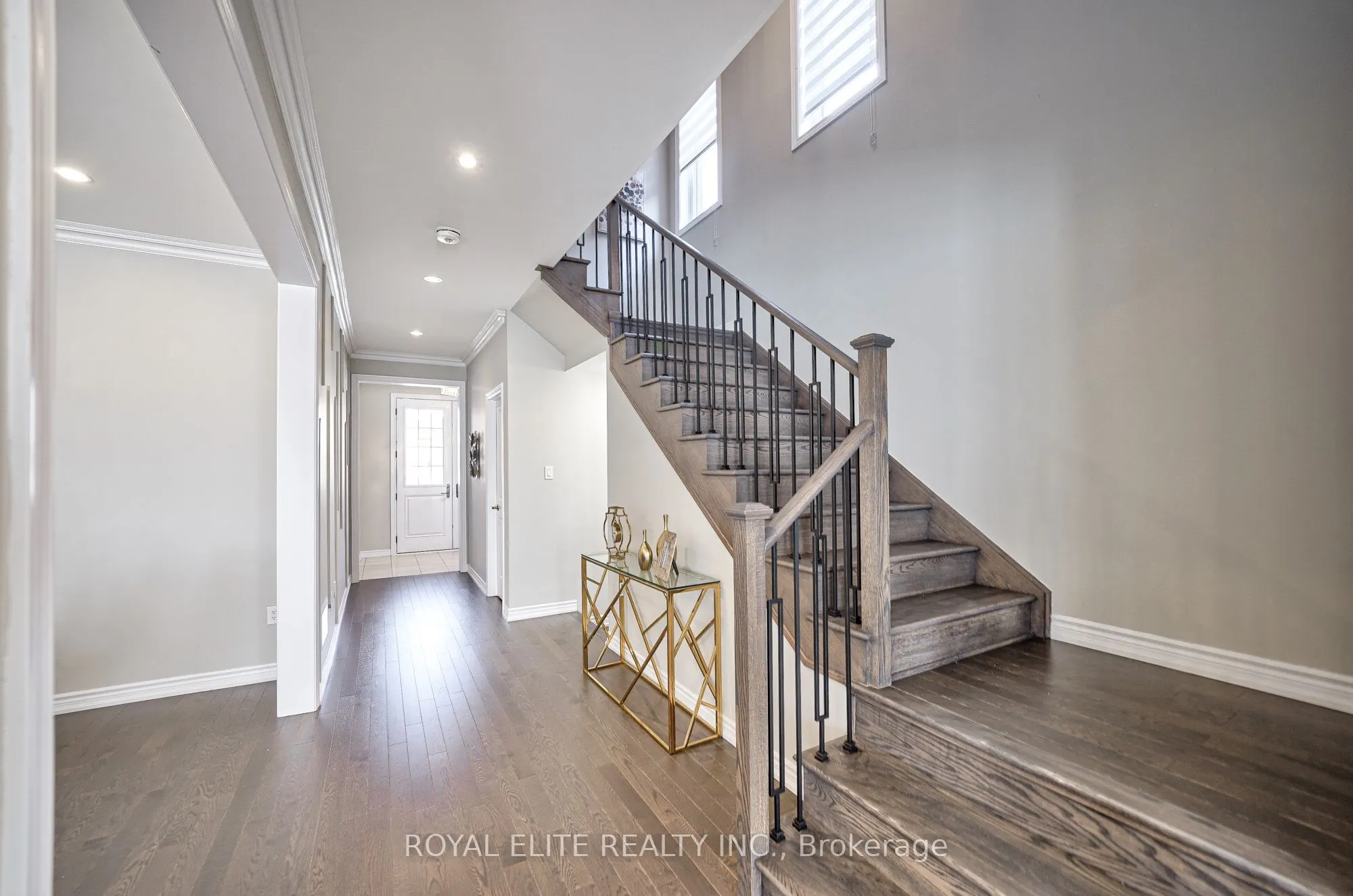 10 Capstan Court