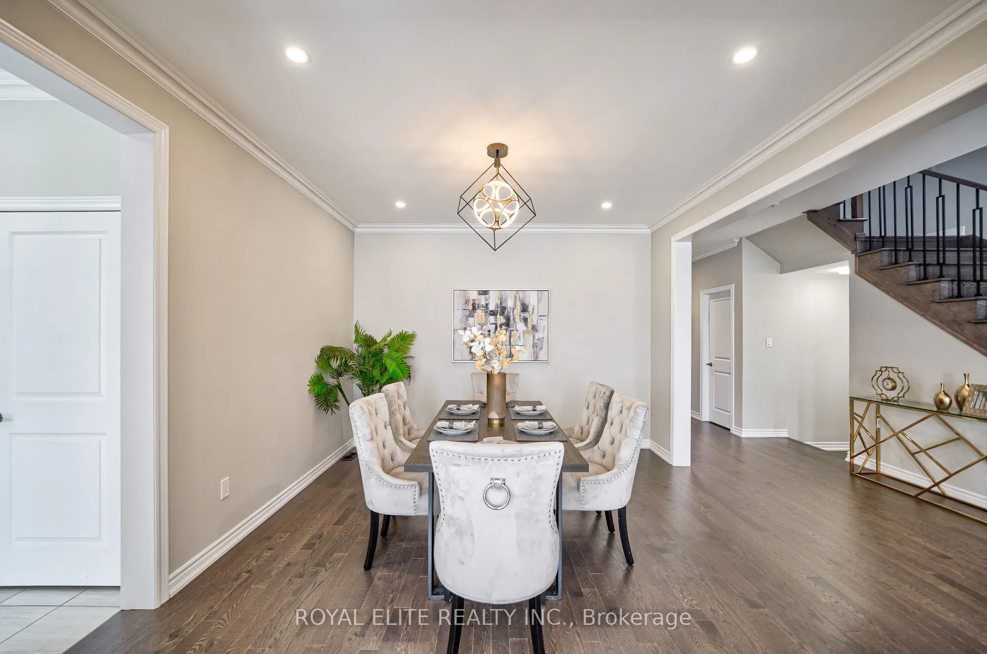 10 Capstan Court