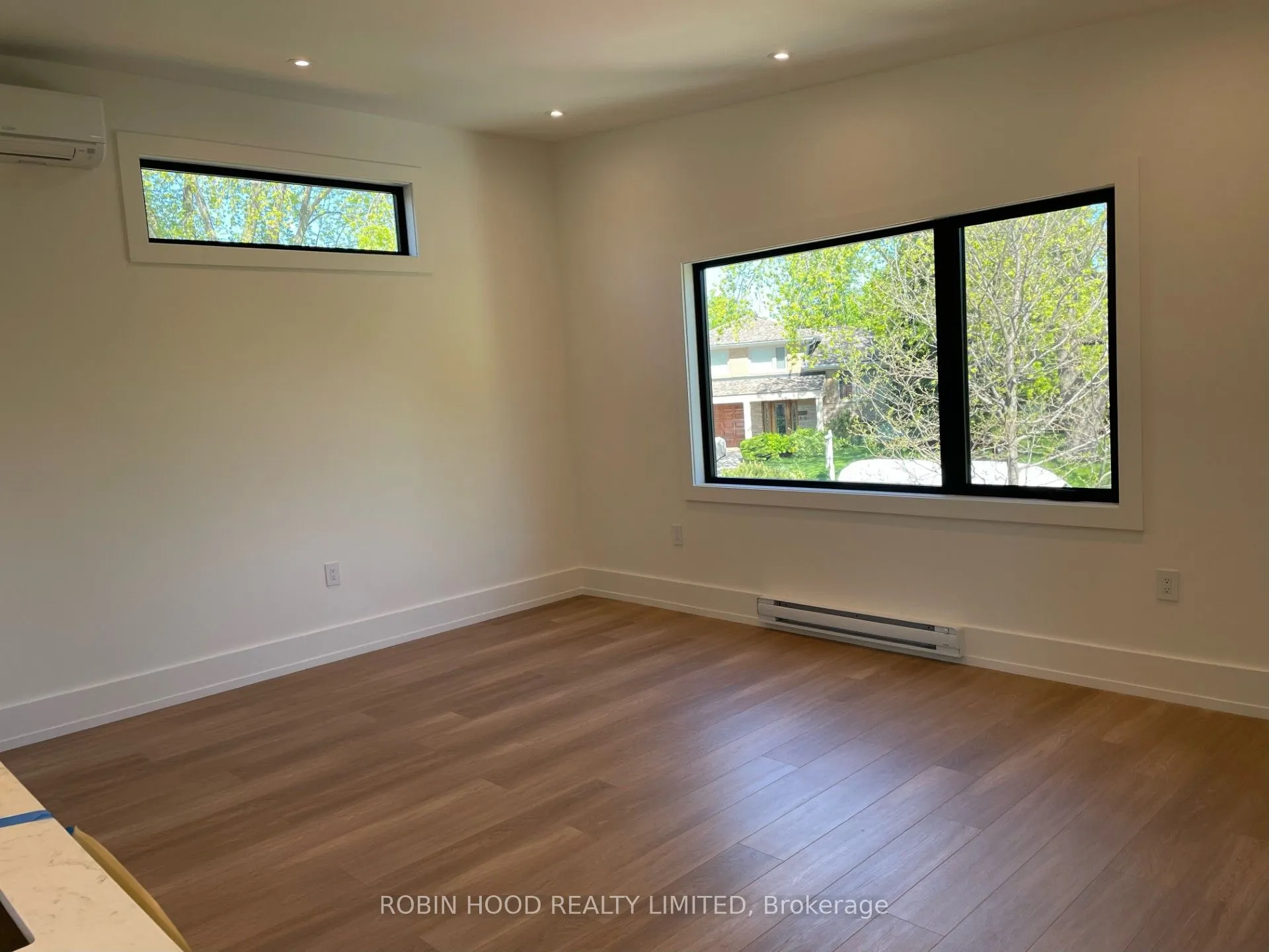 44 Somerdale Square, #Upper