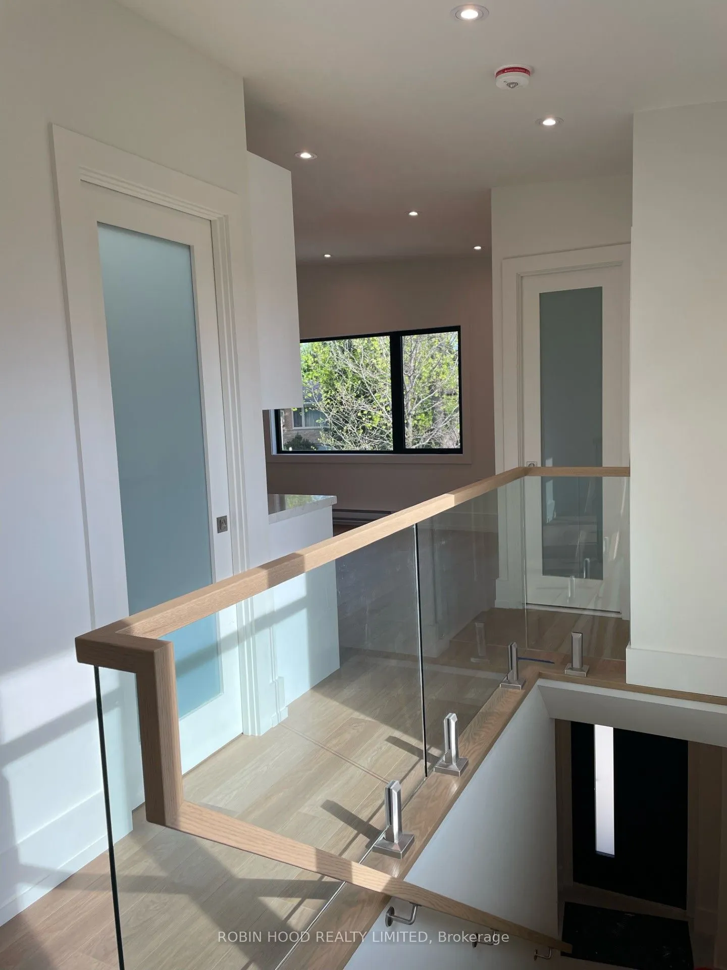 44 Somerdale Square, #Upper